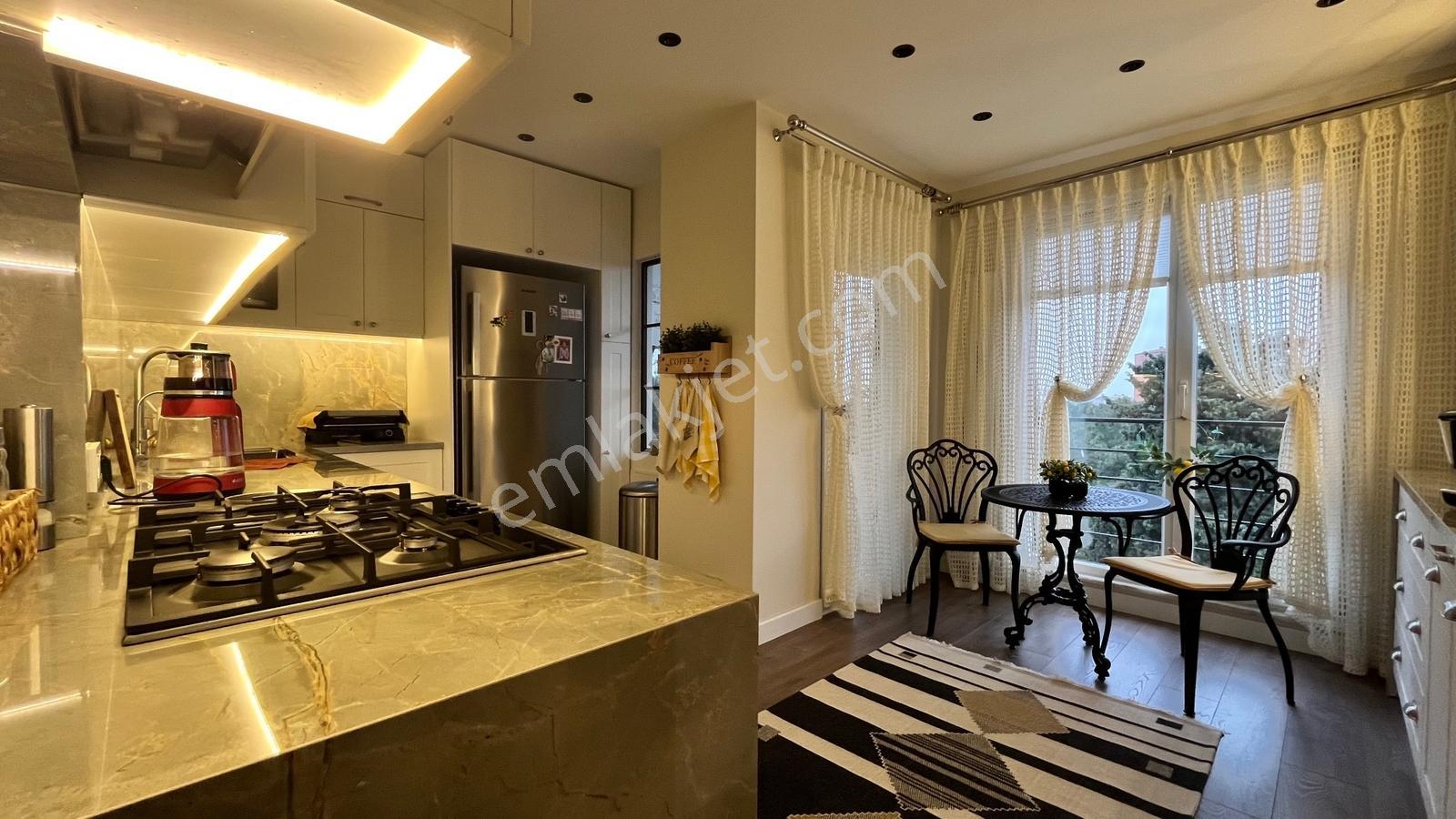 Bakırköy'de Doğa İle İç İçe 300m2 5+2 Saunalı Ultra Lüks Dubleks - Görsel 12