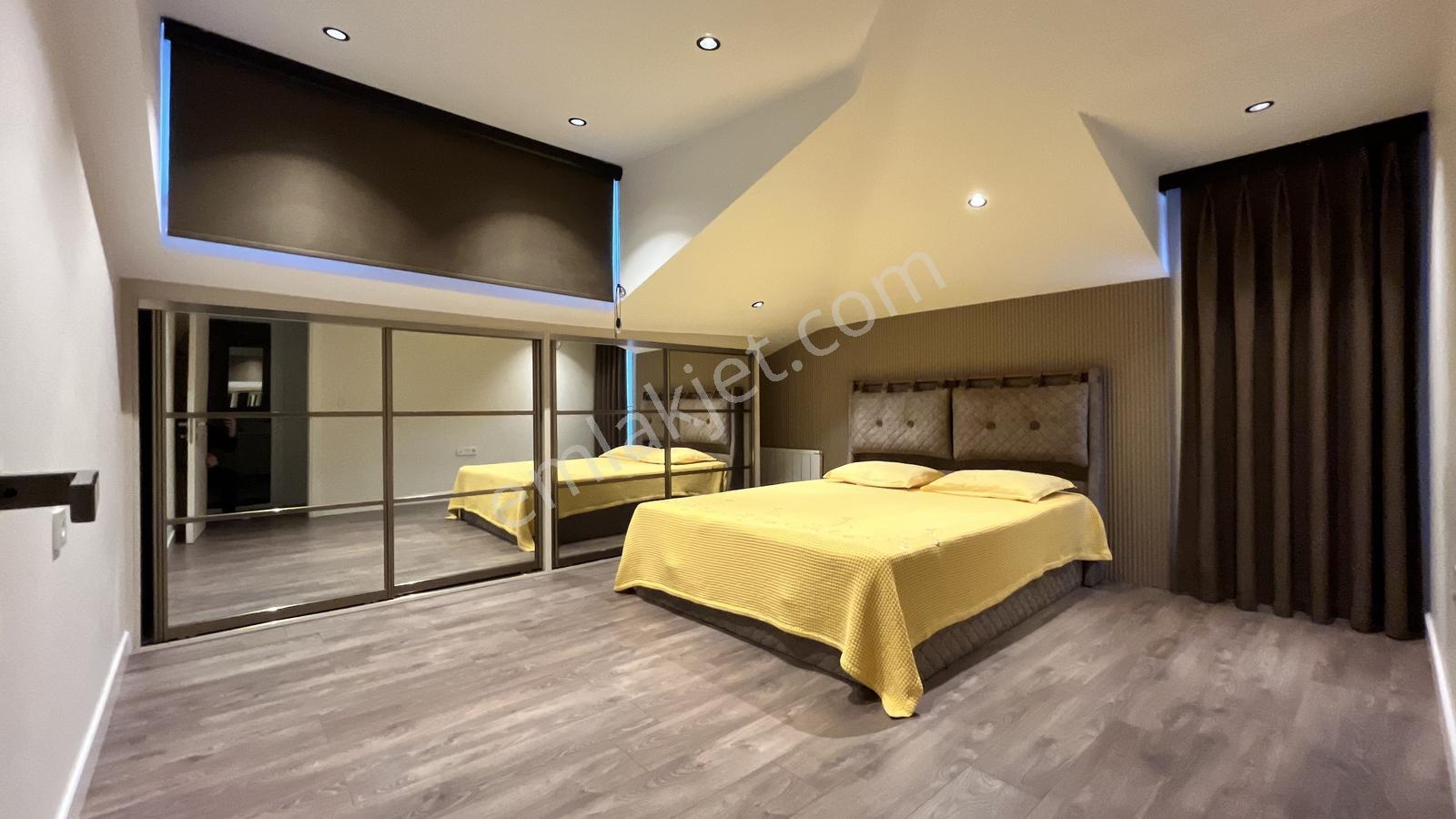 Bakırköy'de Doğa İle İç İçe 300m2 5+2 Saunalı Ultra Lüks Dubleks - Görsel 30