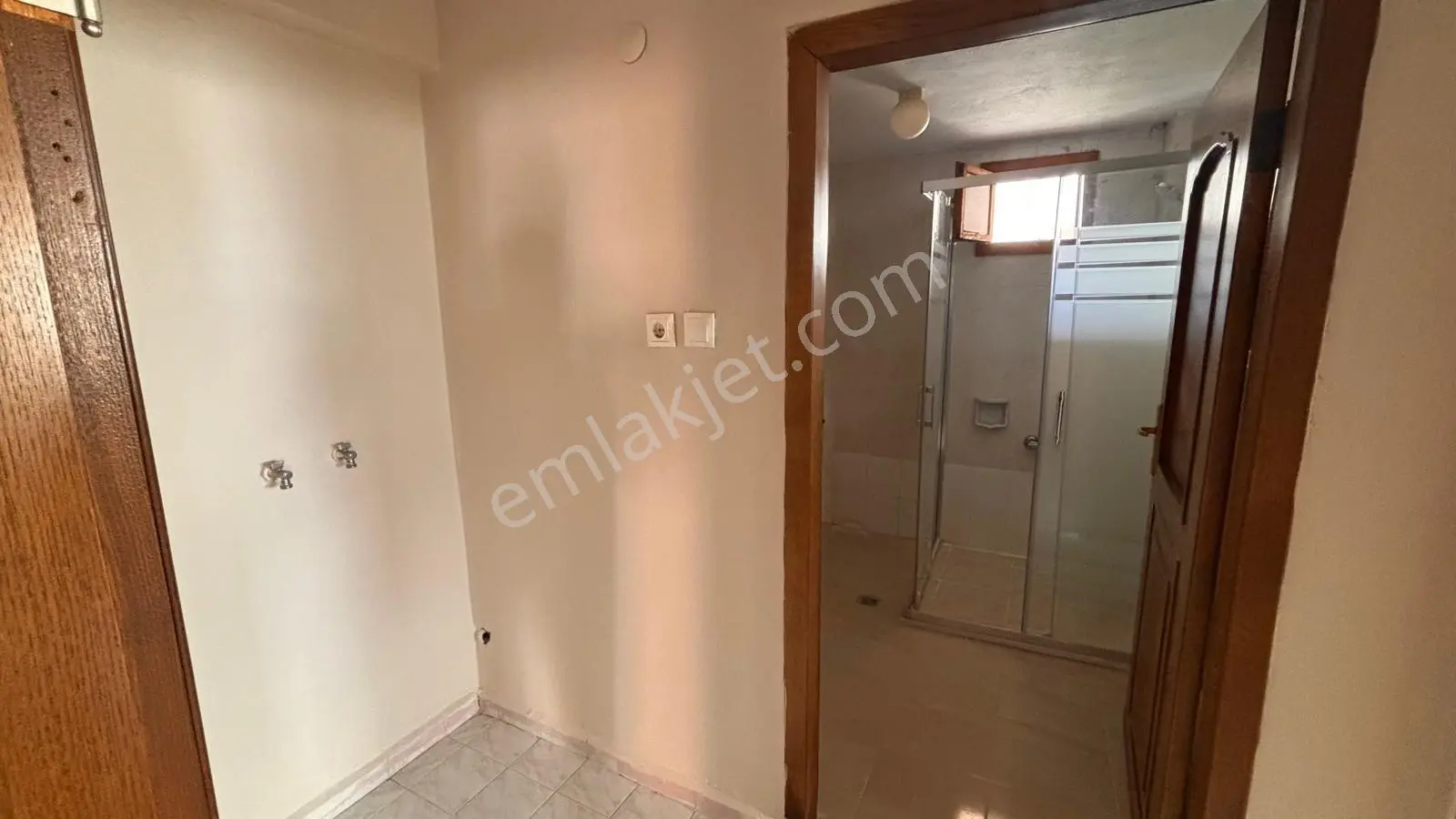 Barış Mahallesi'nde Beşevler Metro Ya Yakını 3+1 Kiralık Daire - Görsel 3