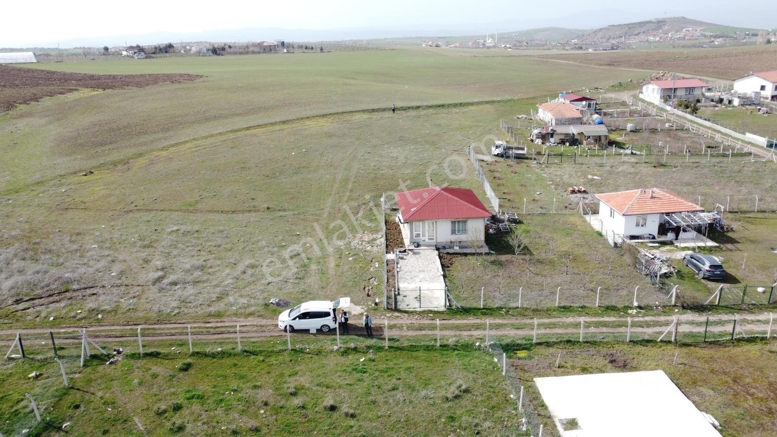 **sakızağacında Bahçelerin İçinde Bulunmaz Bahçe**