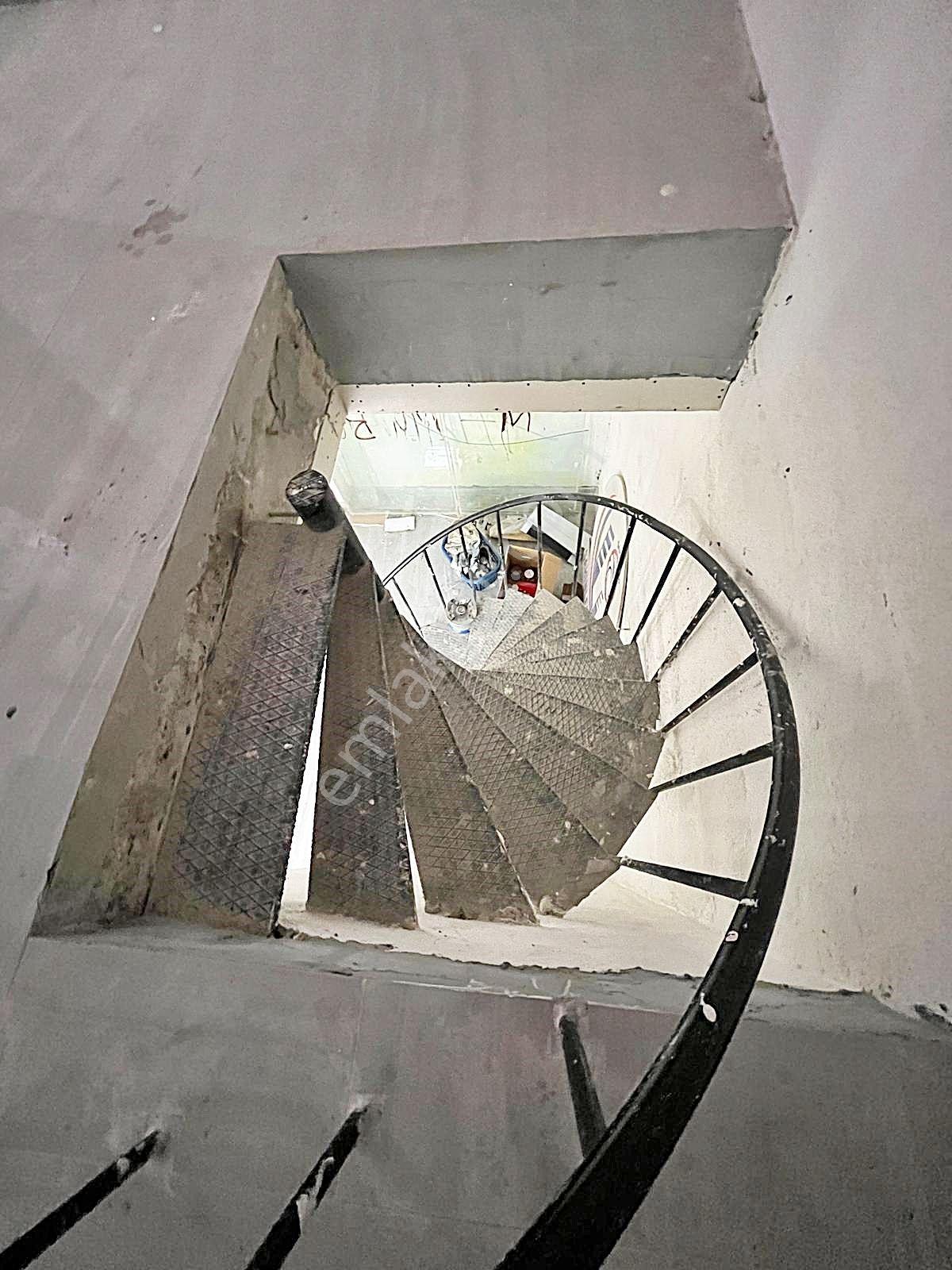 Az-er Yapıdan Merkezi Konum'da 2 Katlı 190m2 Kiralık İşyeri!! - Görsel 8