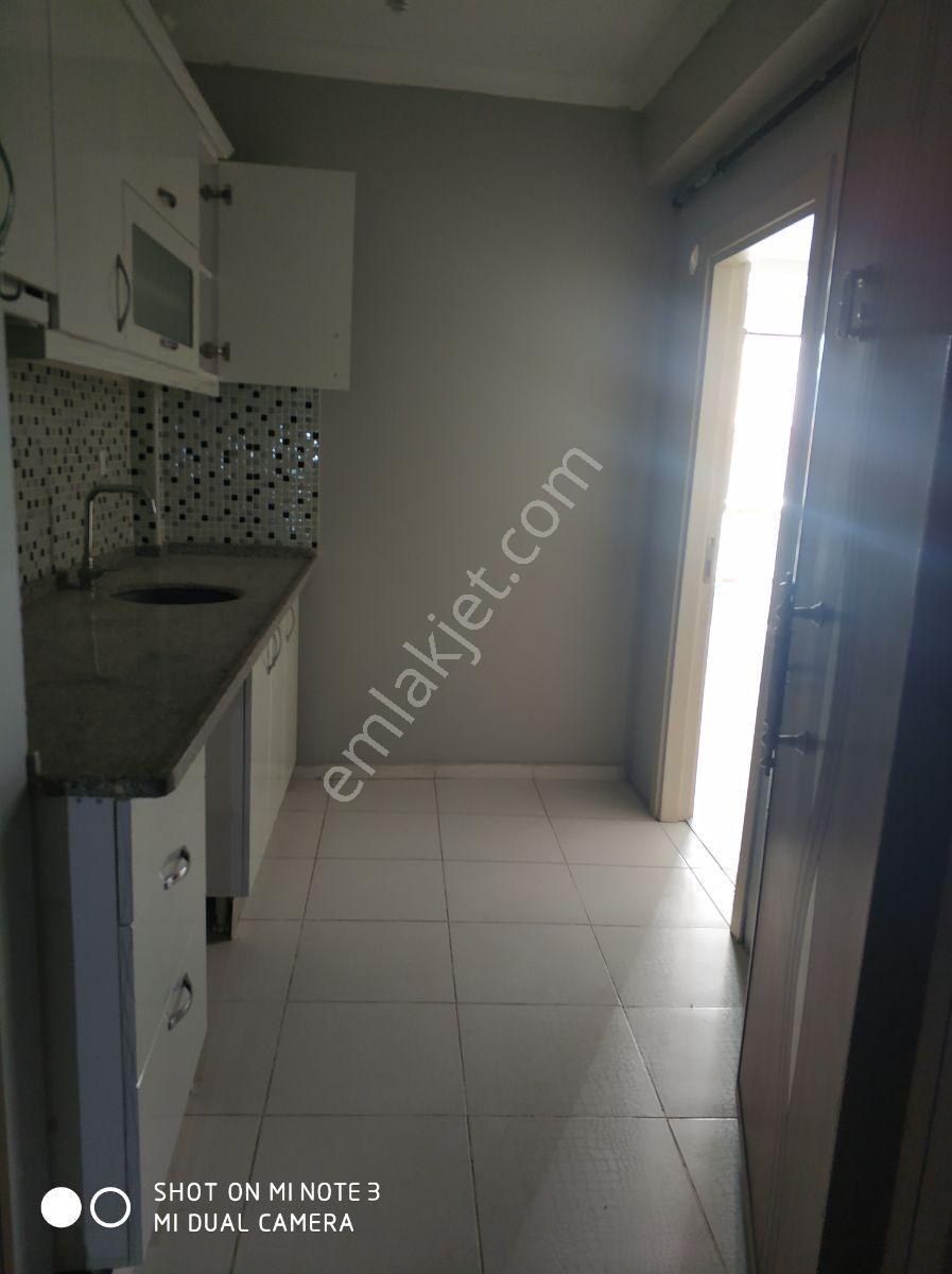 Kumlubel'de Kiralık Ara Kat Asansörlü Bakımlı Ayrı Mutfak 1+0 - Görsel 5