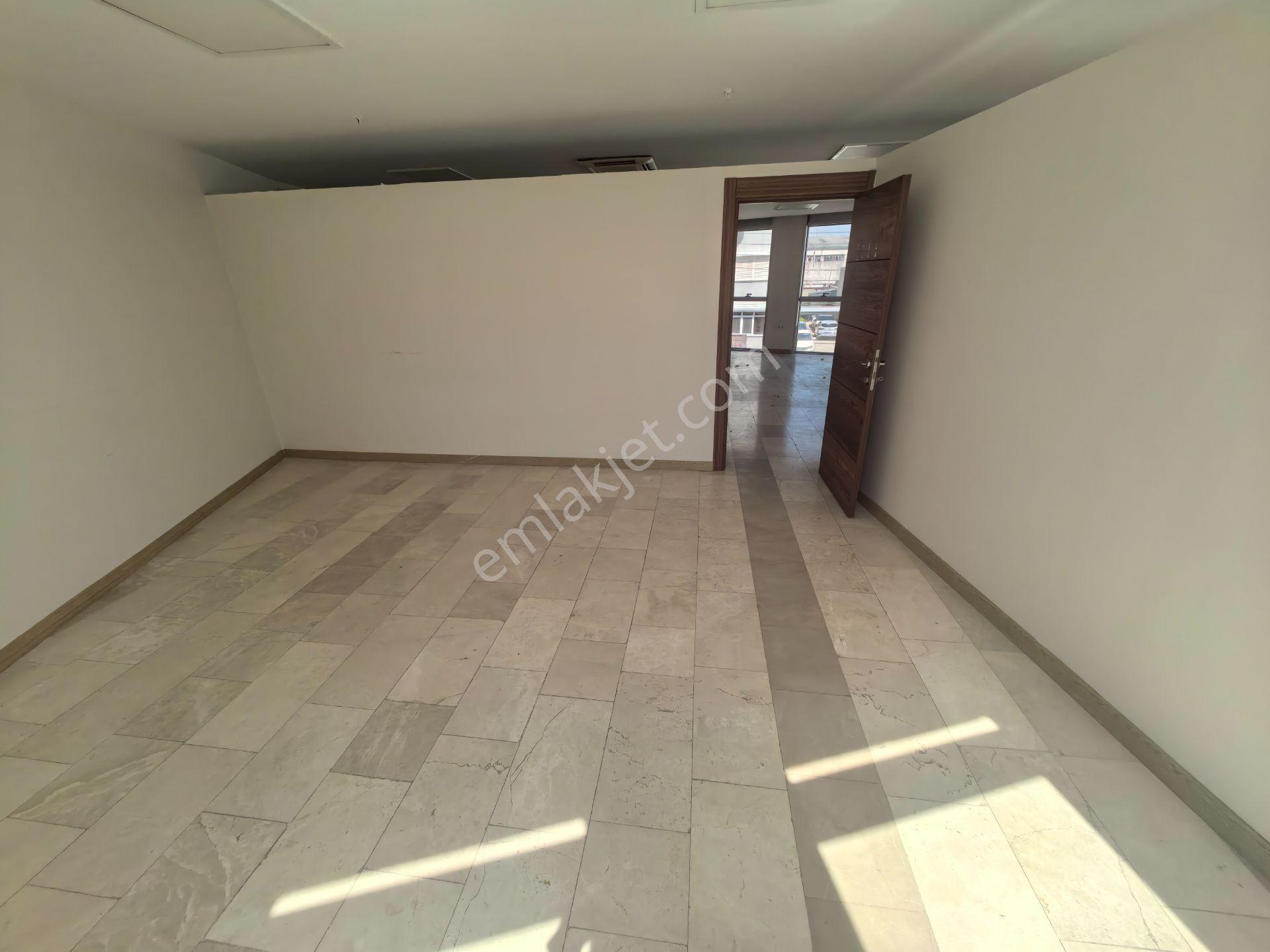 Bornova Adliye Ve Metro Yakını Kiralık Ofisler (2araç Otoparklı) - Görsel 9