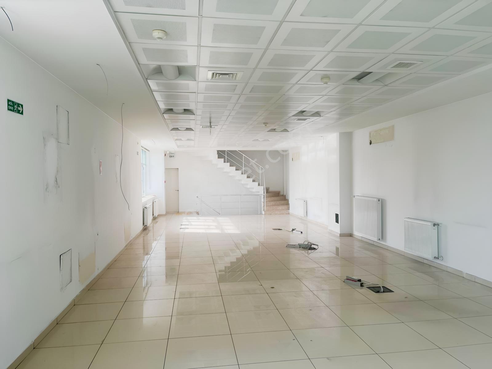 Tuzla Birmes Sanayi Ana Cadde Üzeri Site İçinde Kiralık Dükkan - Görsel 2