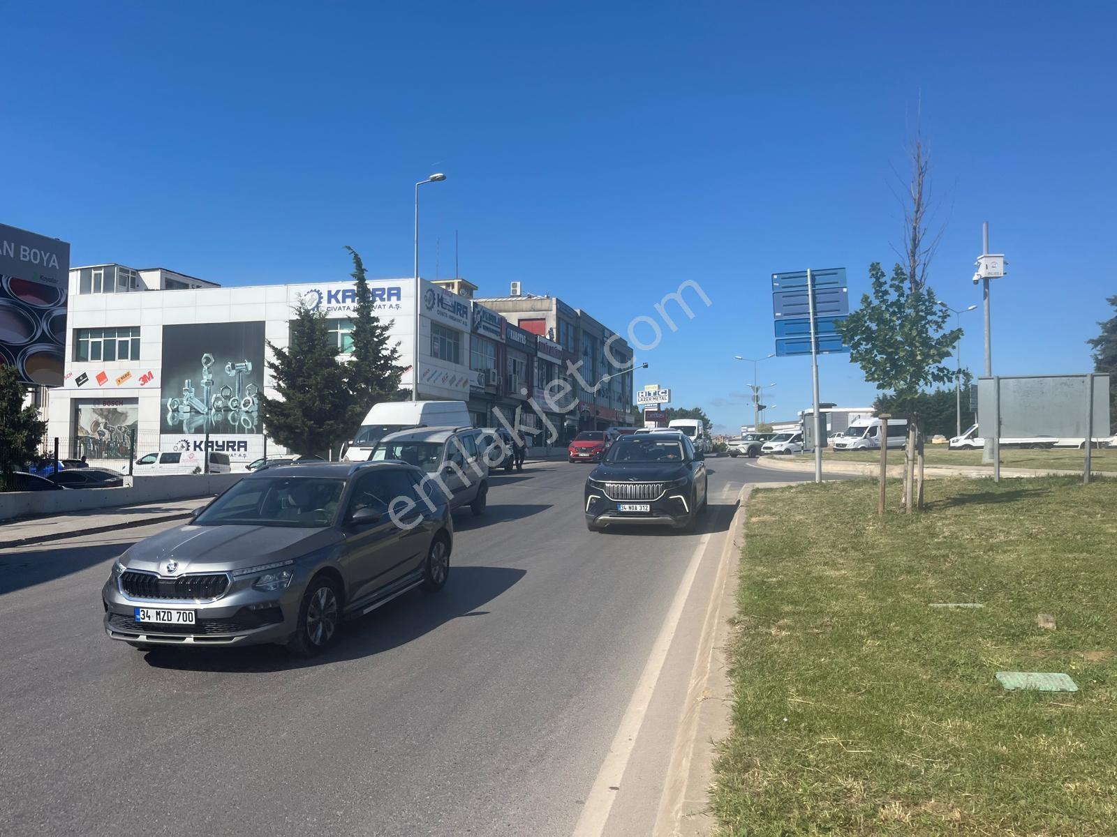 Tuzla Birmes Sanayi Ana Cadde Üzeri Site İçinde Kiralık Dükkan - Görsel 25