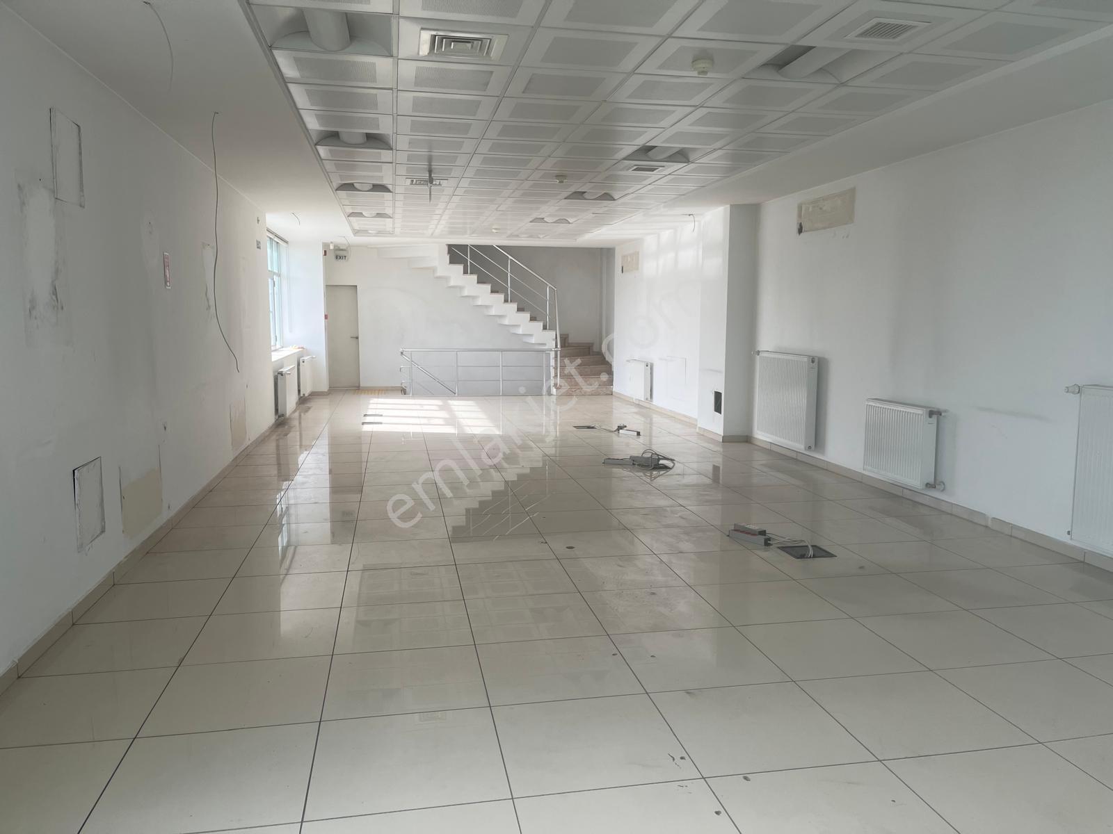 Tuzla Birmes Sanayi Ana Cadde Üzeri Site İçinde Kiralık Dükkan - Görsel 24