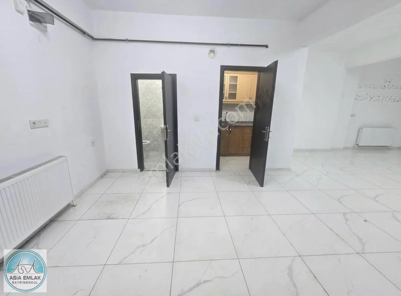Asia'dan Depolu Kiralık Dükkan - Görsel 5