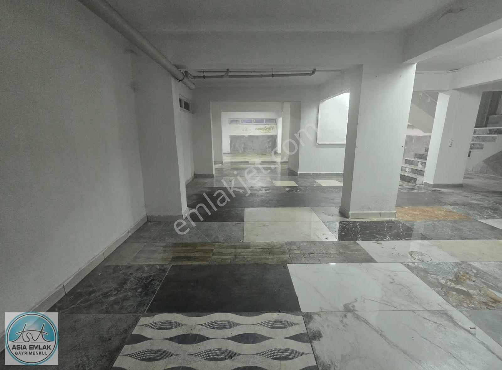 Asia'dan Depolu Kiralık Dükkan - Görsel 19