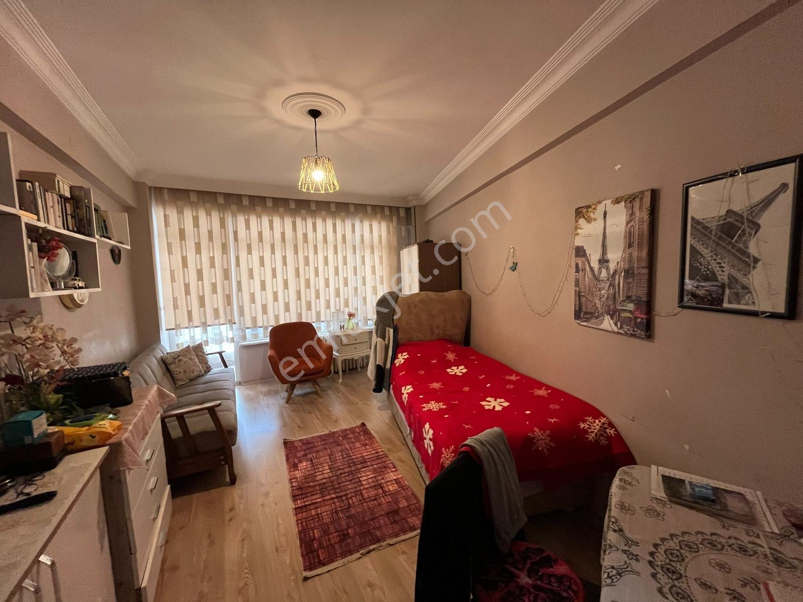 Tarcanlardan Çarşı Merkezde Otoparklı,teraslı 3+1 Daire - Görsel 4