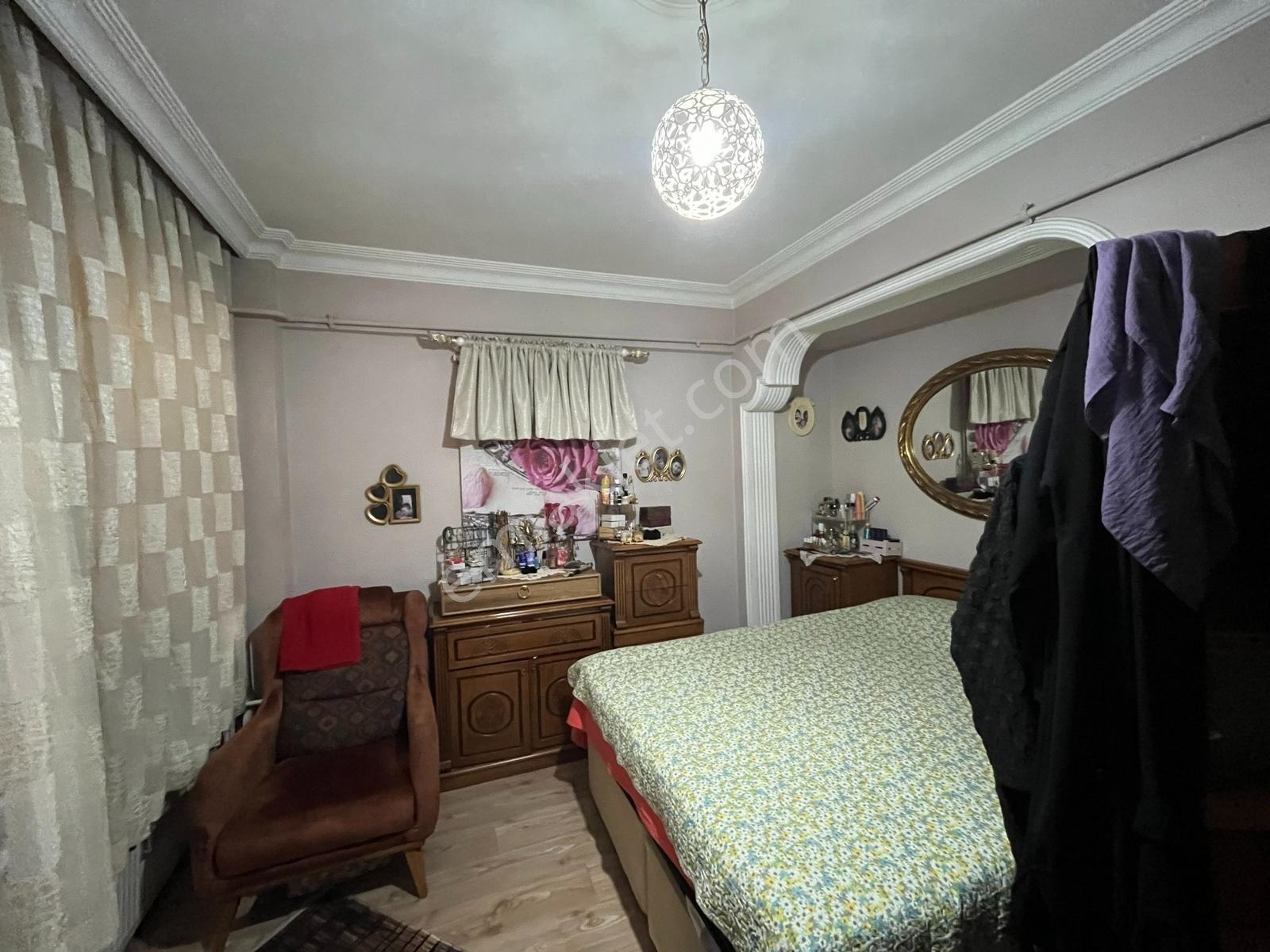 Tarcanlardan Çarşı Merkezde Otoparklı,teraslı 3+1 Daire - Görsel 11