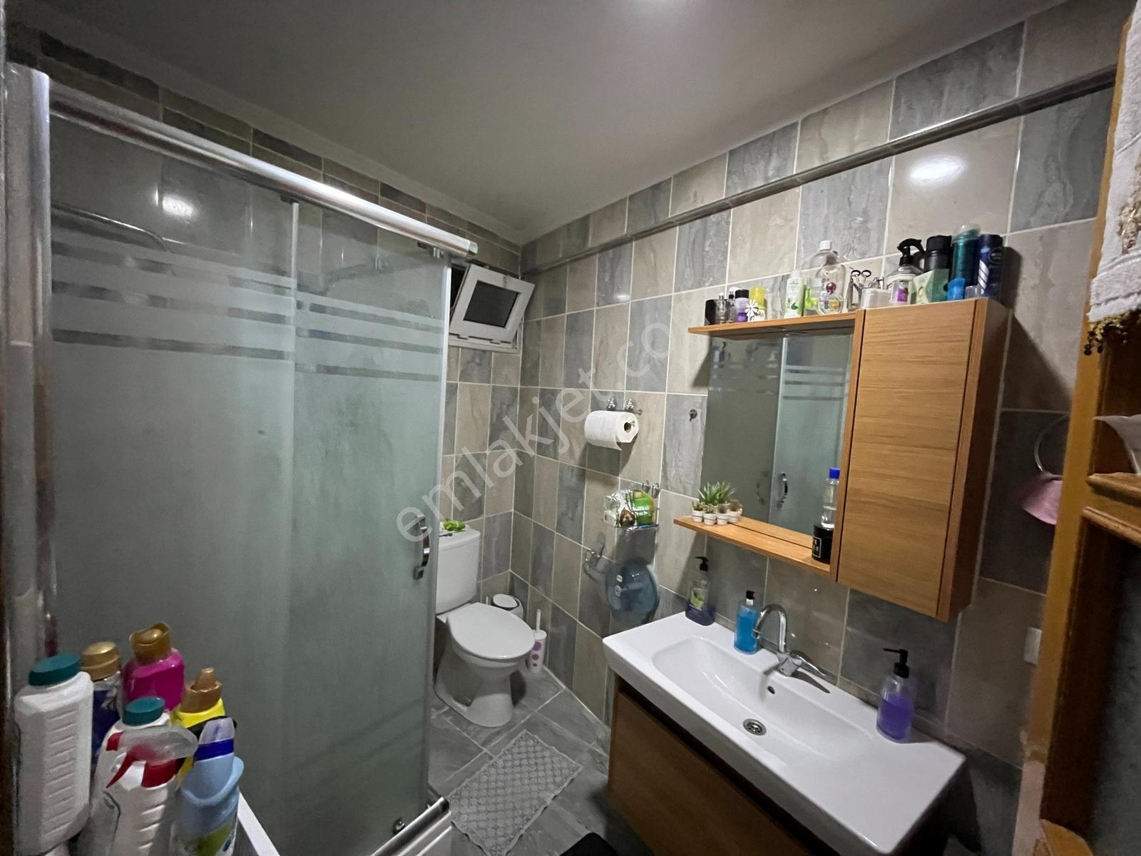 Tarcanlardan Çarşı Merkezde Otoparklı,teraslı 3+1 Daire - Görsel 12