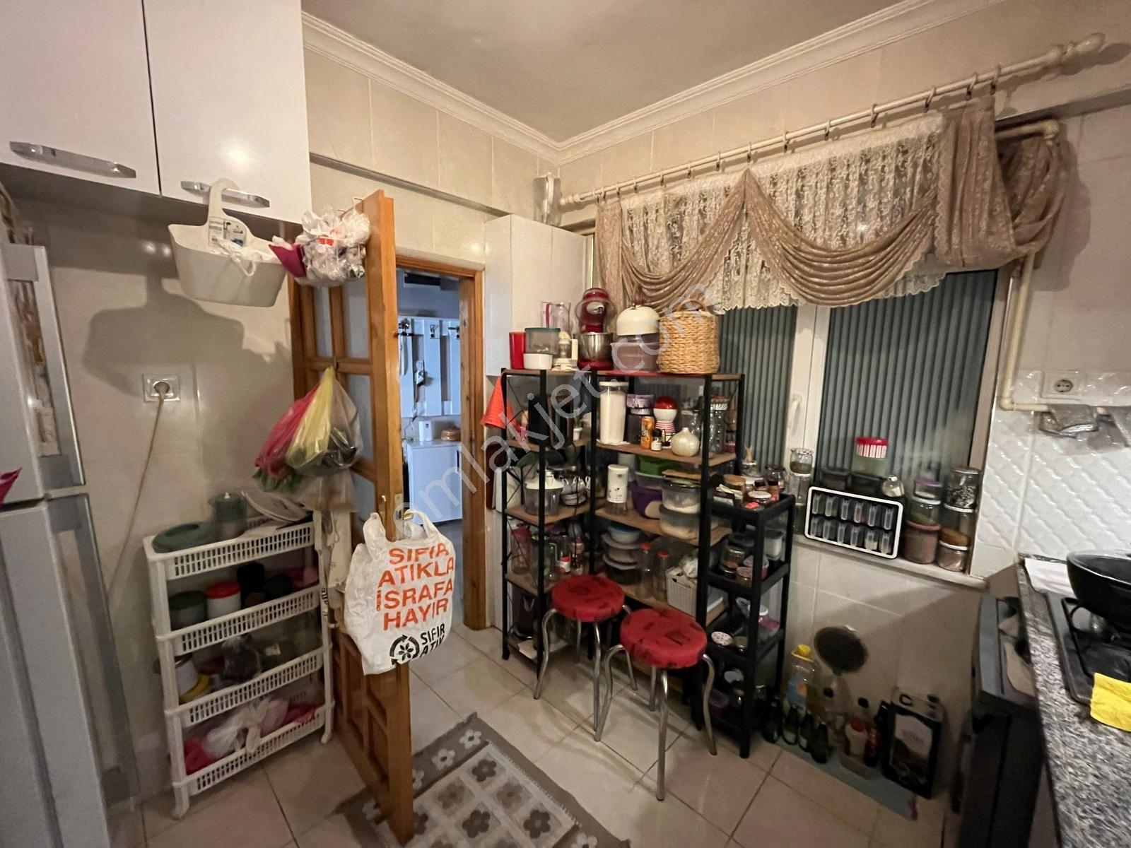 Tarcanlardan Çarşı Merkezde Otoparklı,teraslı 3+1 Daire - Görsel 21