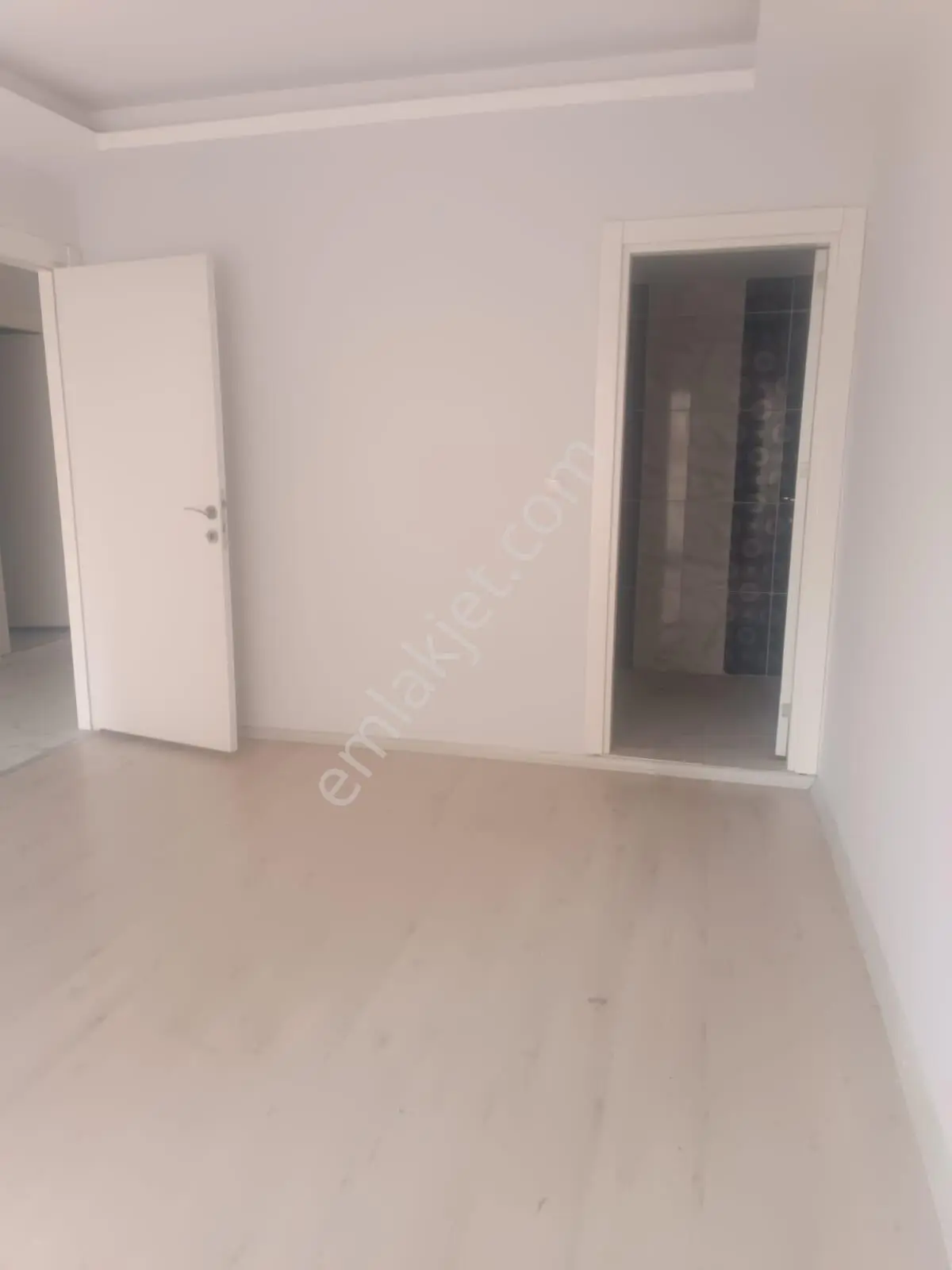 Altın Emlak Kiralıyor.site İçerisinde 2+1 - Görsel 4