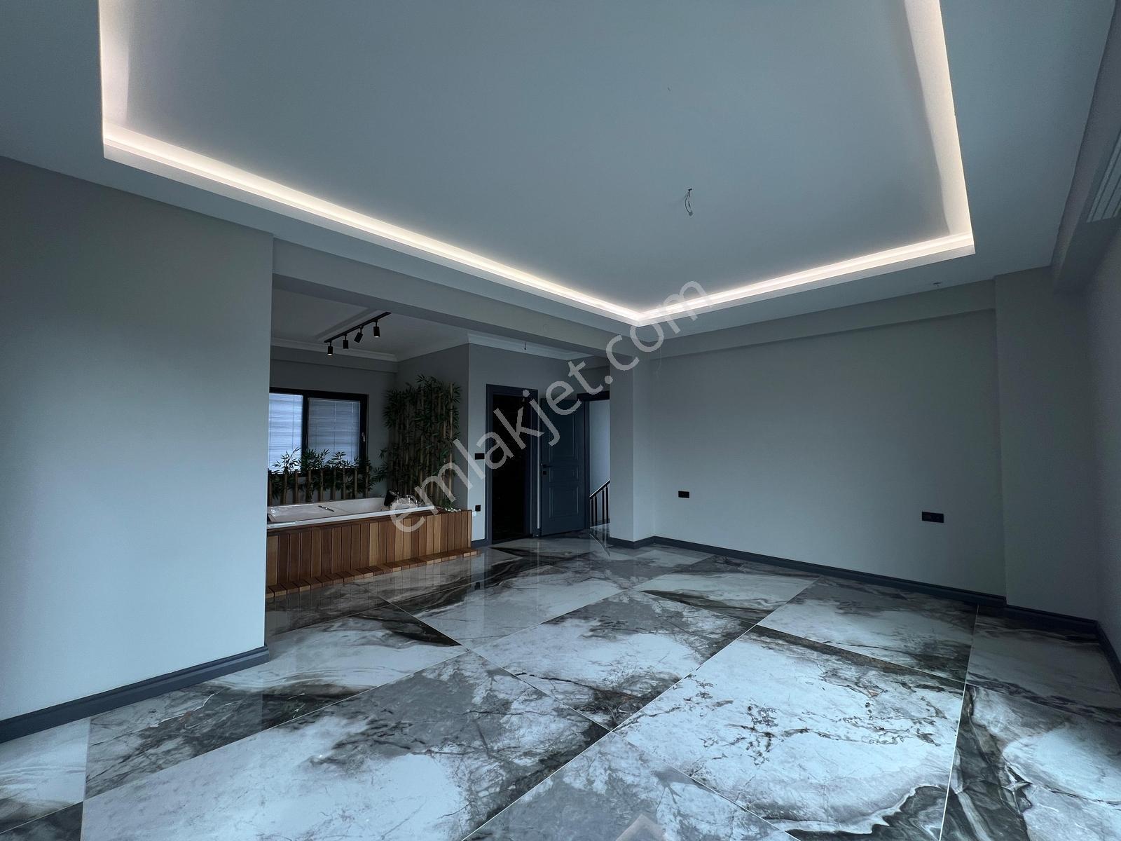 Serdivan Yazlıkta Sınırları İhtişam: 5+1 Lüks Satılık Villa! - Görsel 31