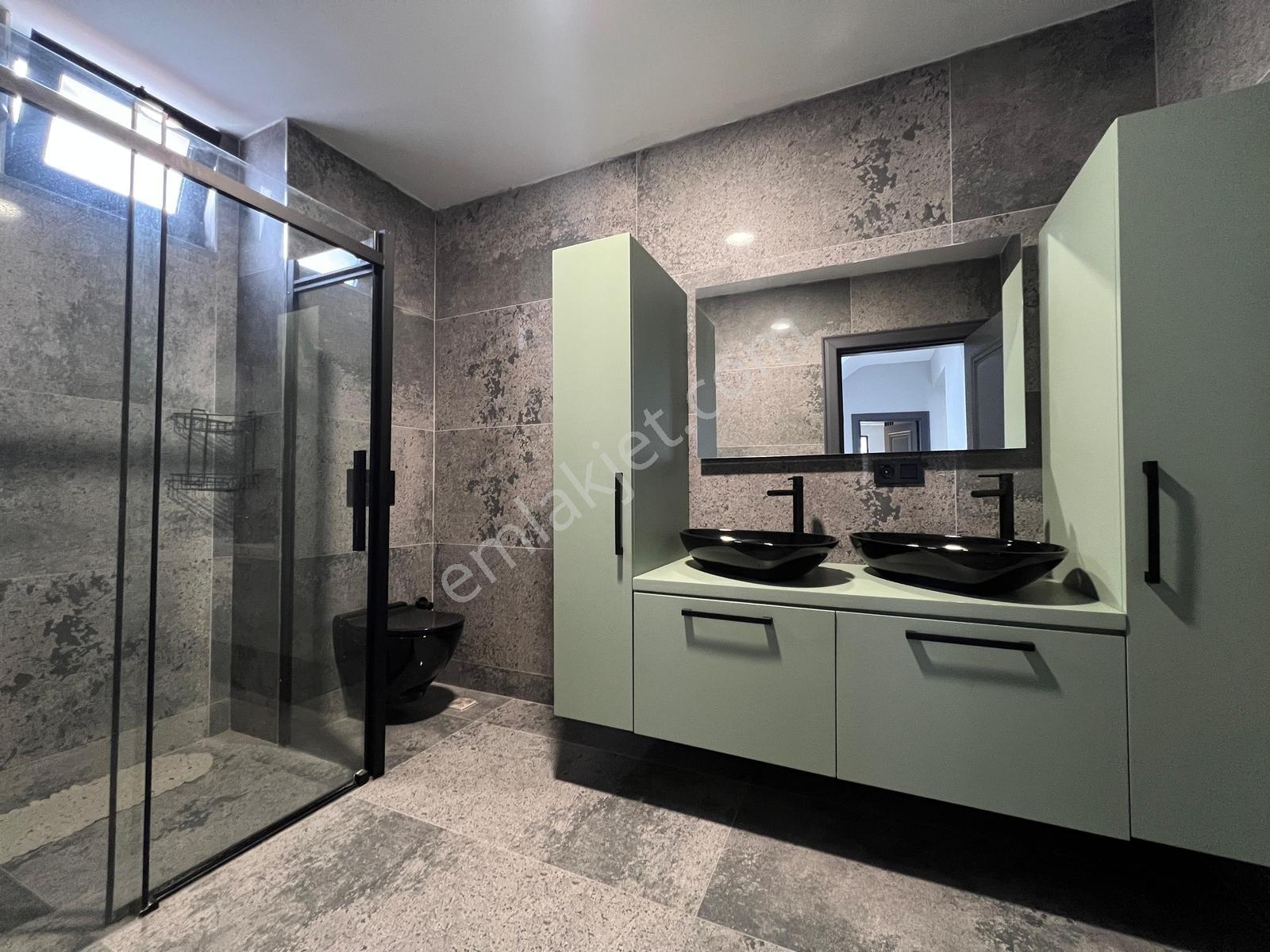Serdivan Yazlıkta Sınırları İhtişam: 5+1 Lüks Satılık Villa! - Görsel 25