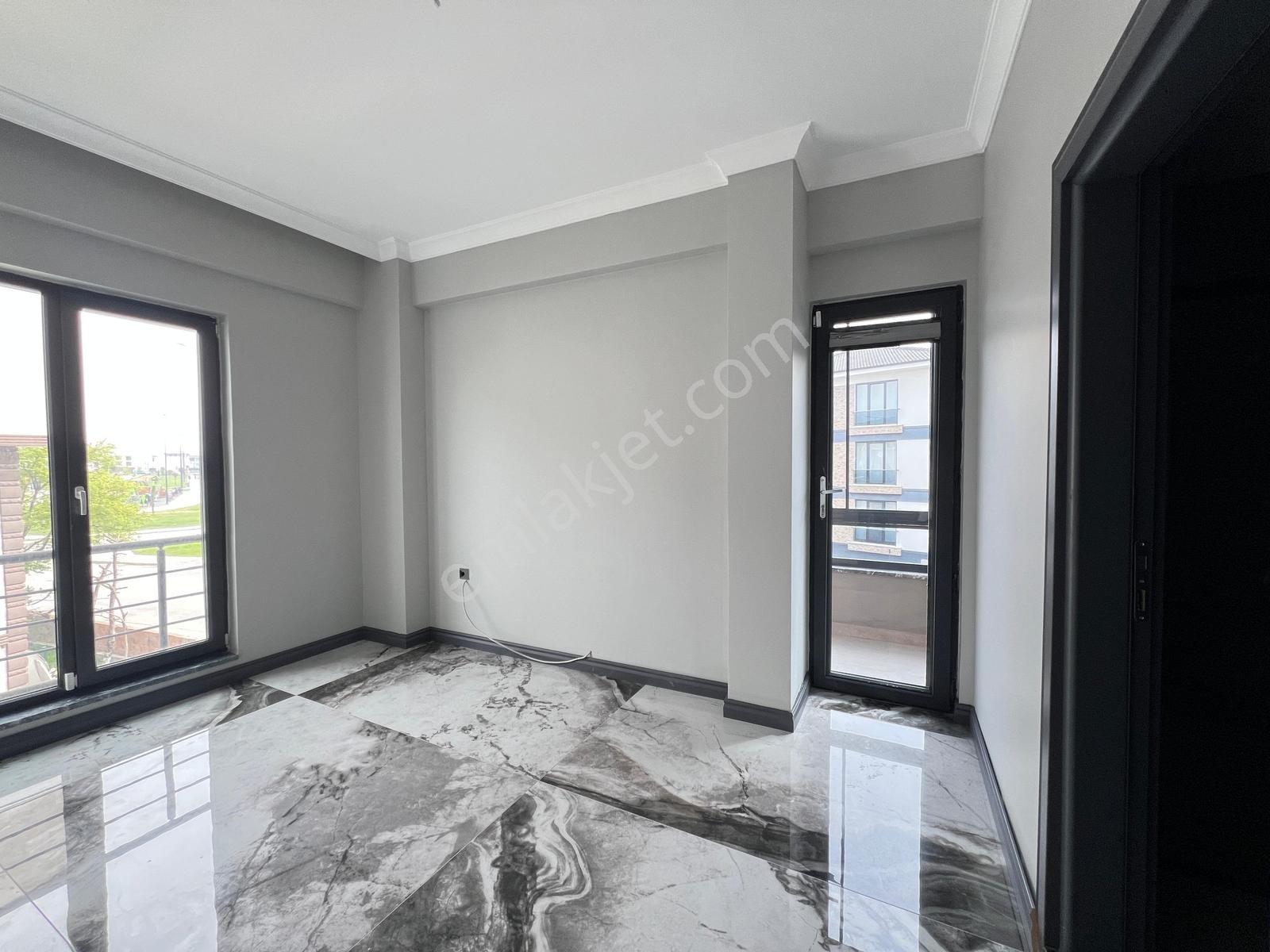 Serdivan Yazlıkta Sınırları İhtişam: 5+1 Lüks Satılık Villa! - Görsel 7