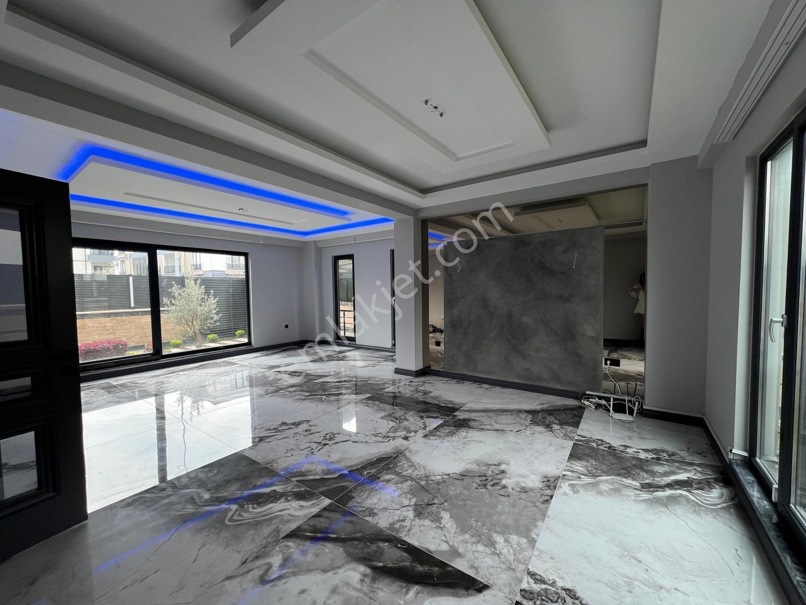 Serdivan Yazlıkta Sınırları İhtişam: 5+1 Lüks Satılık Villa! - Görsel 23