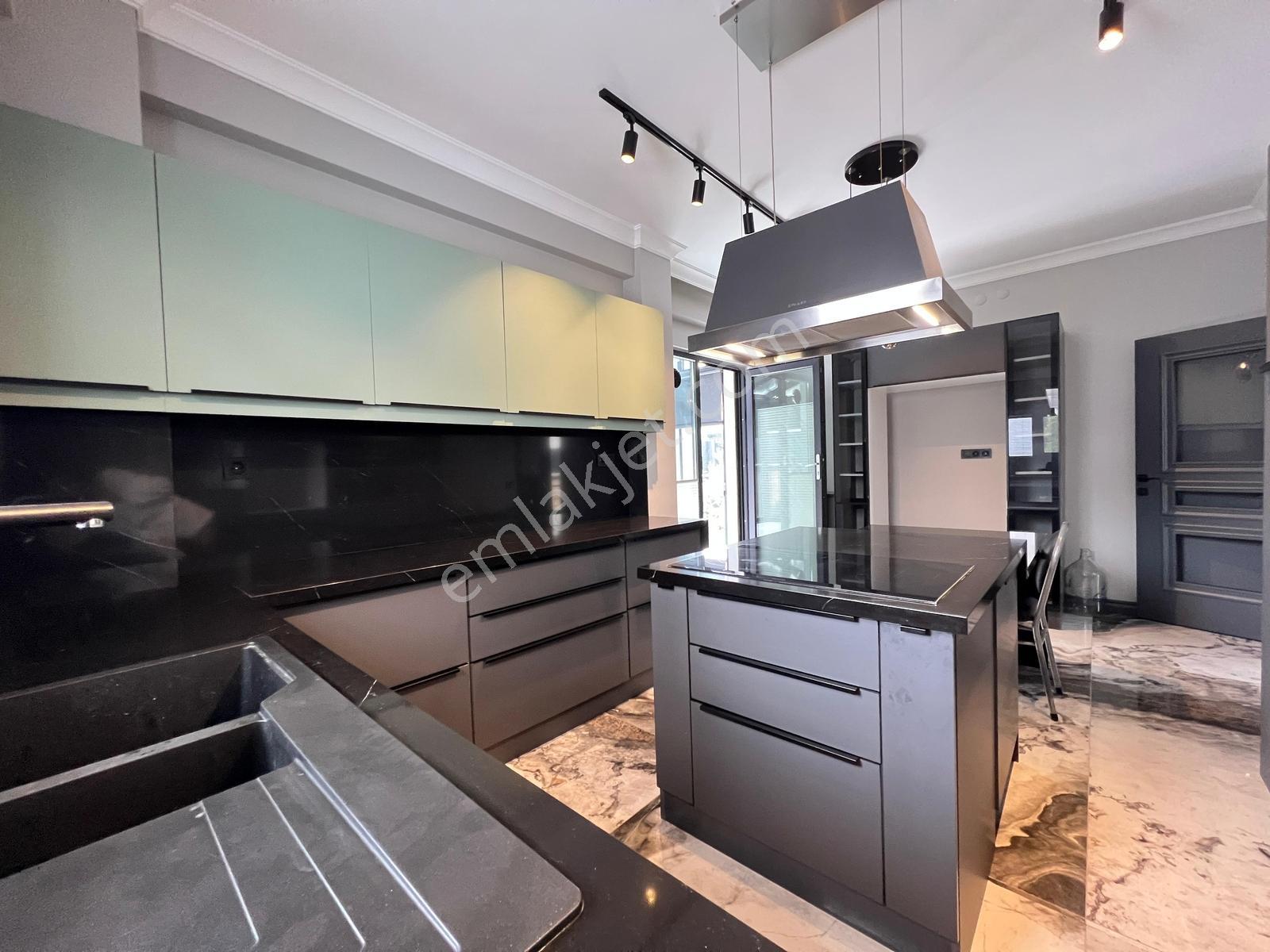Serdivan Yazlıkta Sınırları İhtişam: 5+1 Lüks Satılık Villa! - Görsel 21