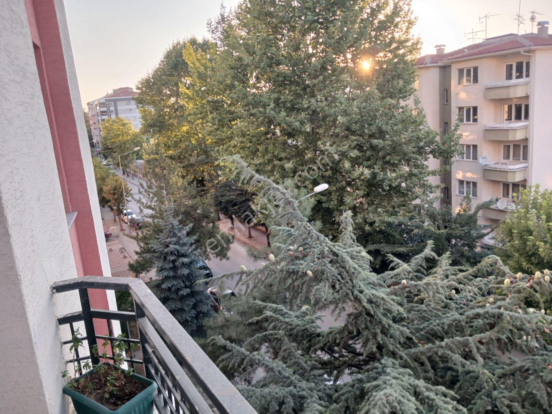 Vişnelik Mah.taşköprü Cd. Üzerinde Çarşıya Yakın Satılık 3+1 Daire - Görsel 7