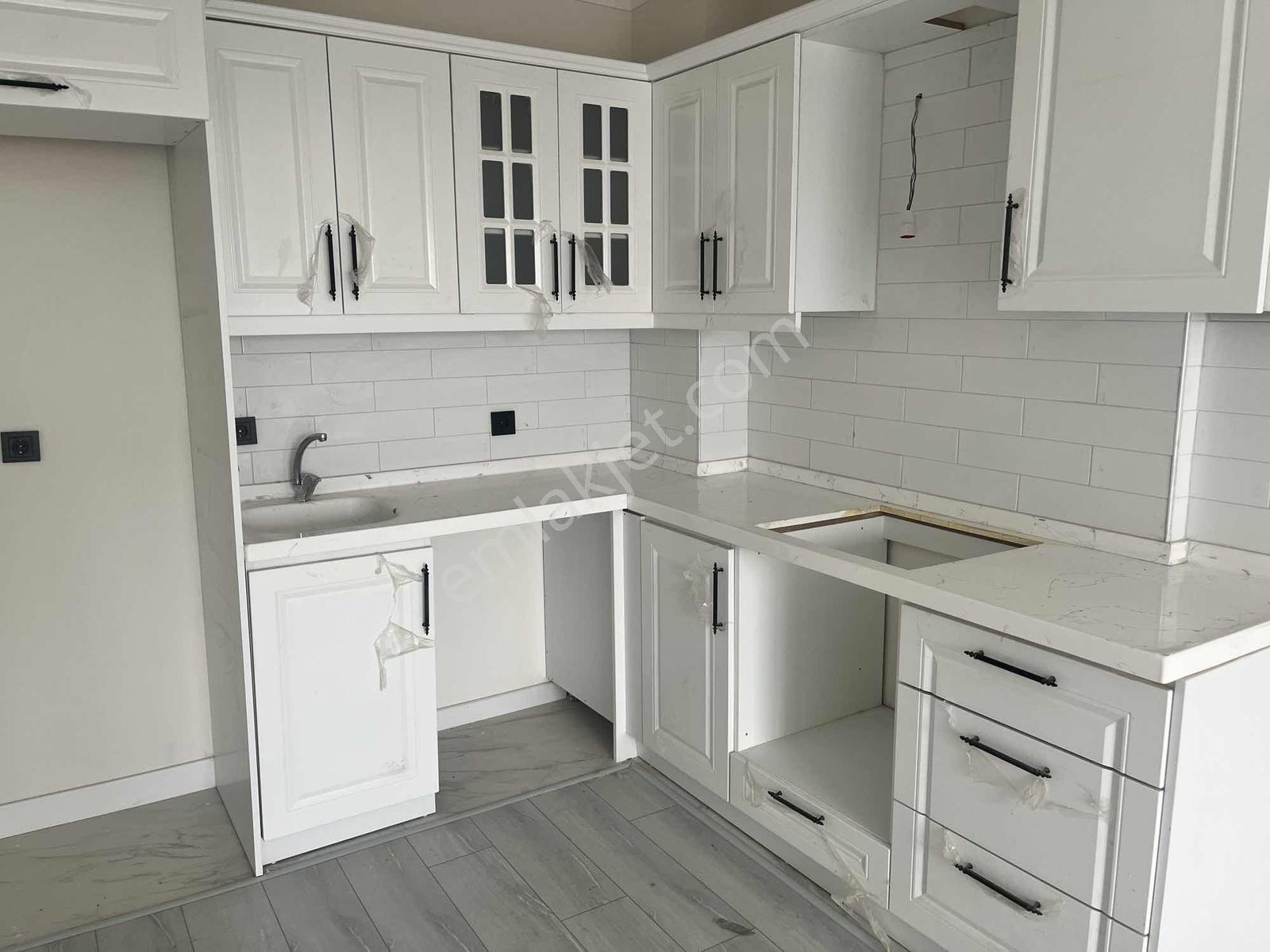 Gömeç Merkezde Kiralık Geniş 1+1 Daire - Görsel 20