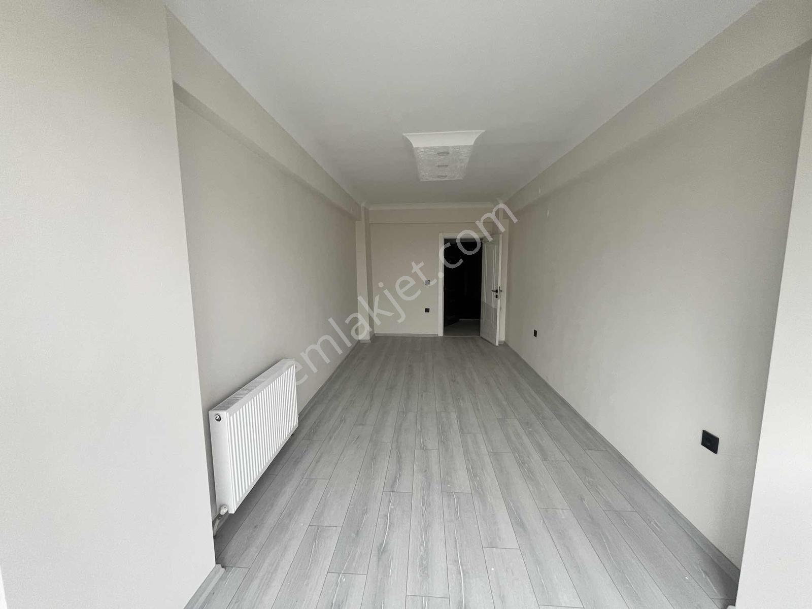 Gömeç Merkezde Kiralık Geniş 1+1 Daire - Görsel 15