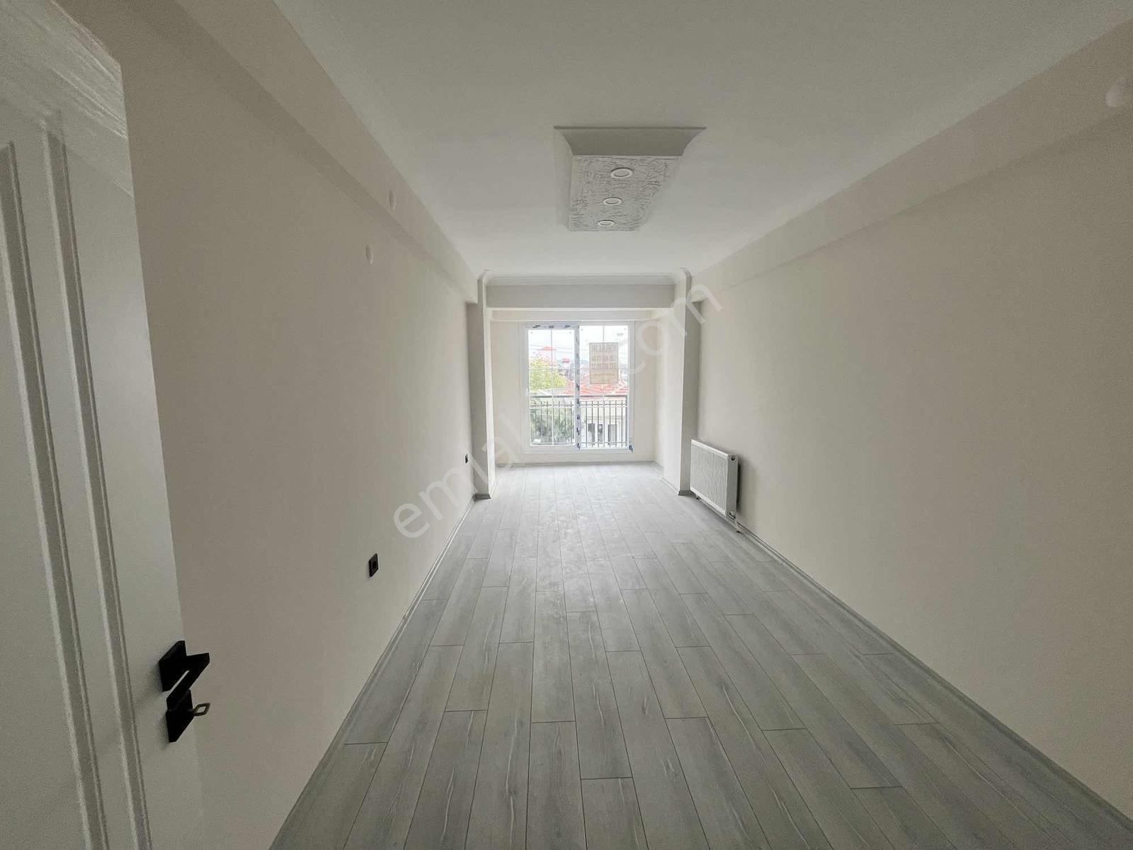 Gömeç Merkezde Kiralık Geniş 1+1 Daire - Görsel 17