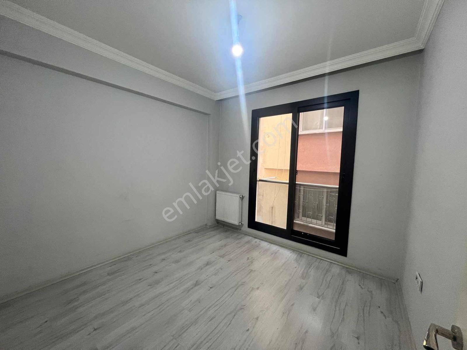 Buca Şirinyer Metro Yakını 1+1 Kiralık Daire - Görsel 2