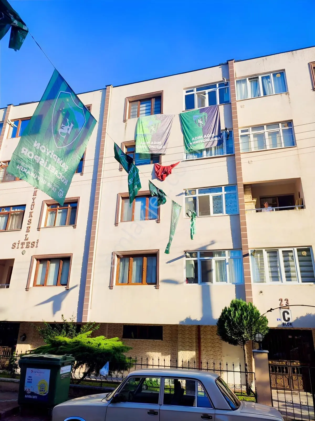 Tarcanlar'dan Plajyolu'nda Deniz Manzaralı Satılık 3+1 Daire