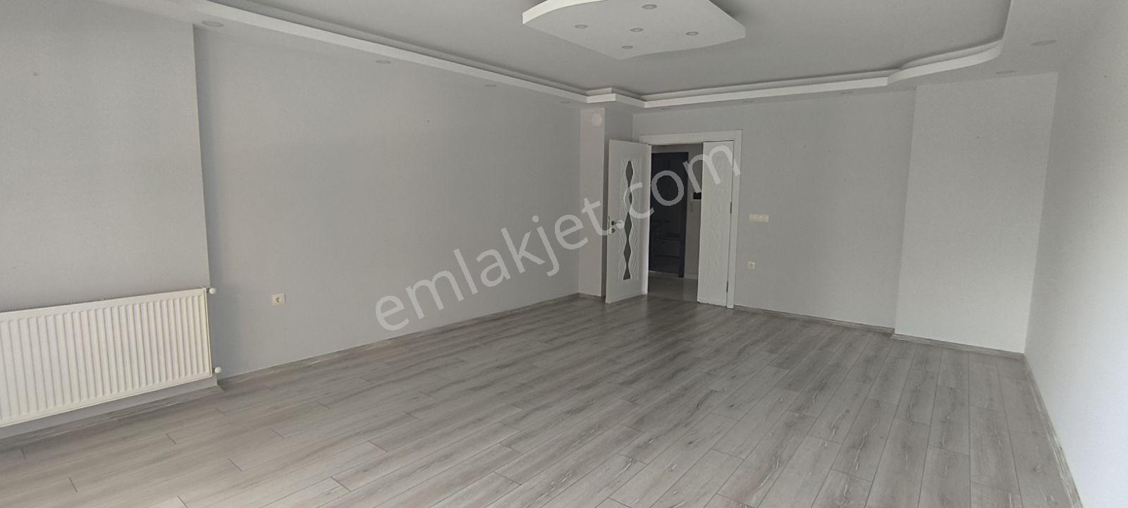 19 Mayıs Yukarı Engiz Mahallesinde Kiralık Lüx 3+1 Daire - Görsel 9