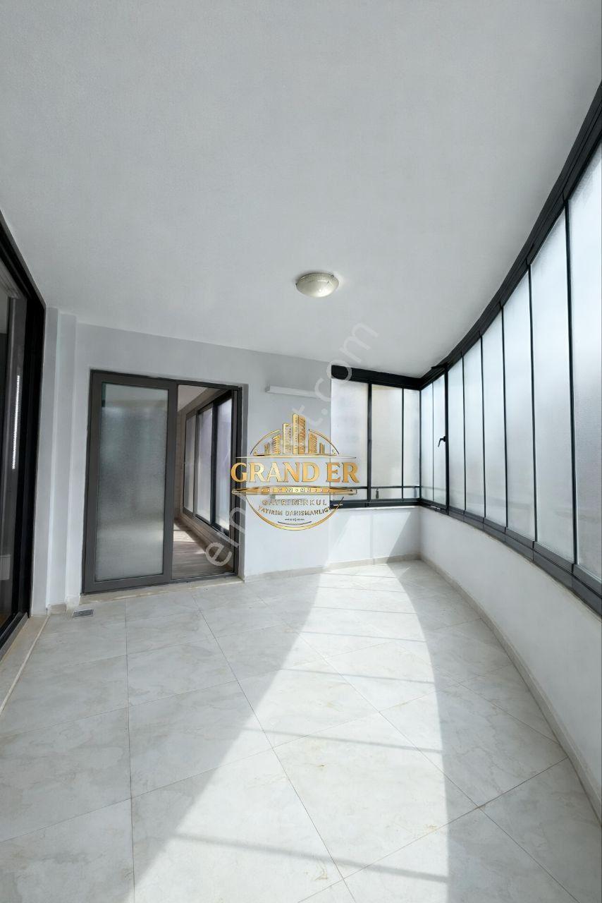 Mezitli Akdenizde Havuzlu Sitede Kaçırılmayacak Lüks 4+1 Daire - Görsel 9