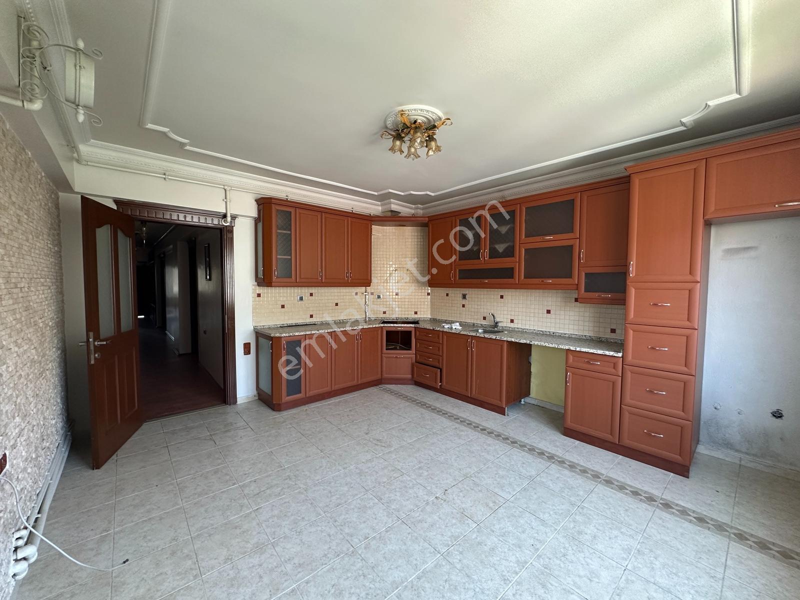 Nazilli Merkezde 4+1 Satılık Doğalgazlı Daire - Görsel 32