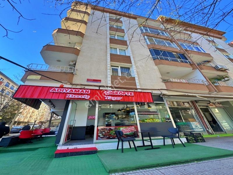 Avcılar Merkezde Hazır 40.000tl Kiracılı 100m² Satılık Dükkan