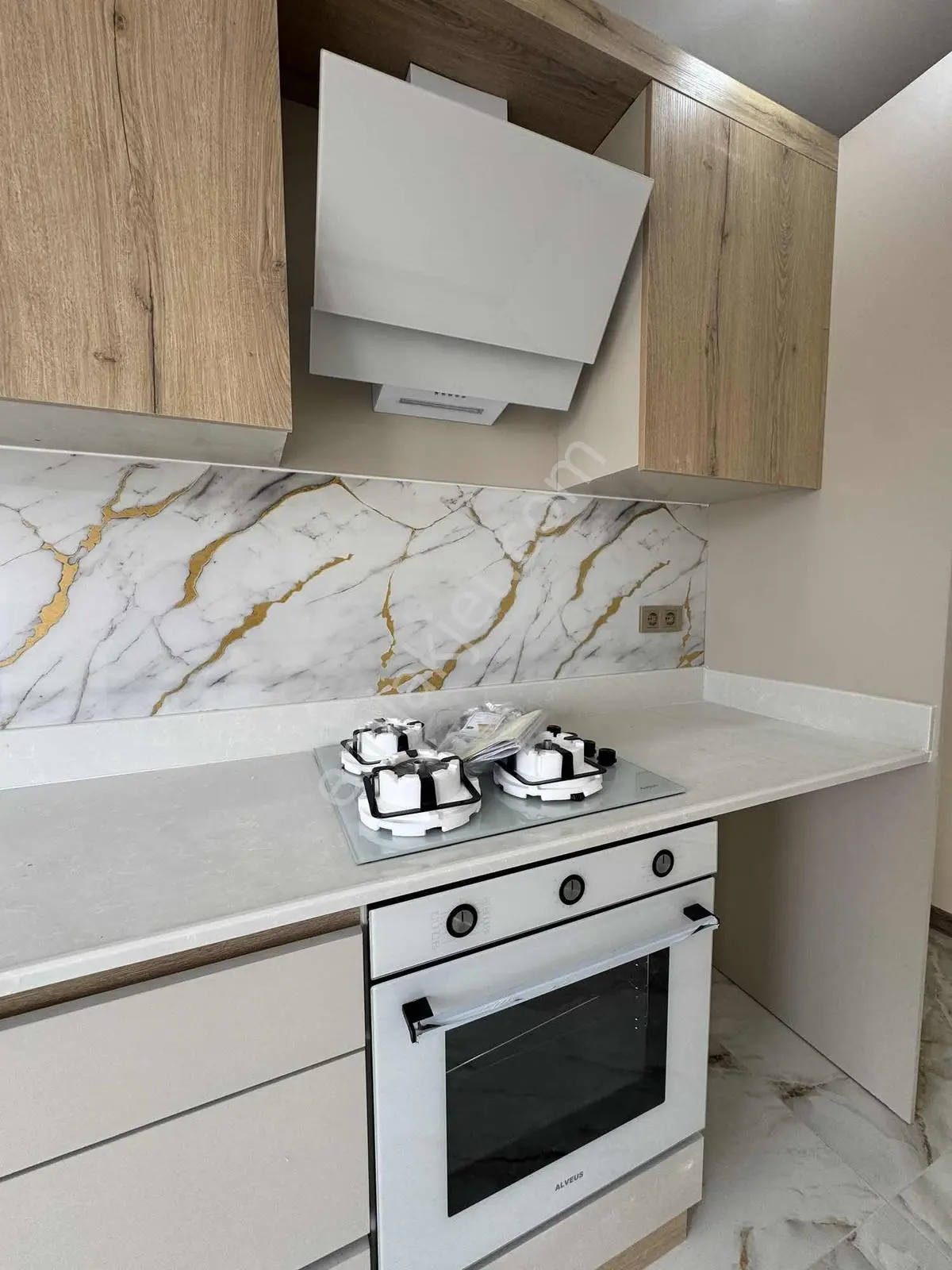 Sütçüler Mahallesi 2+1 Ayrı Mutfaklı Satılık Lüks Dairemiz
