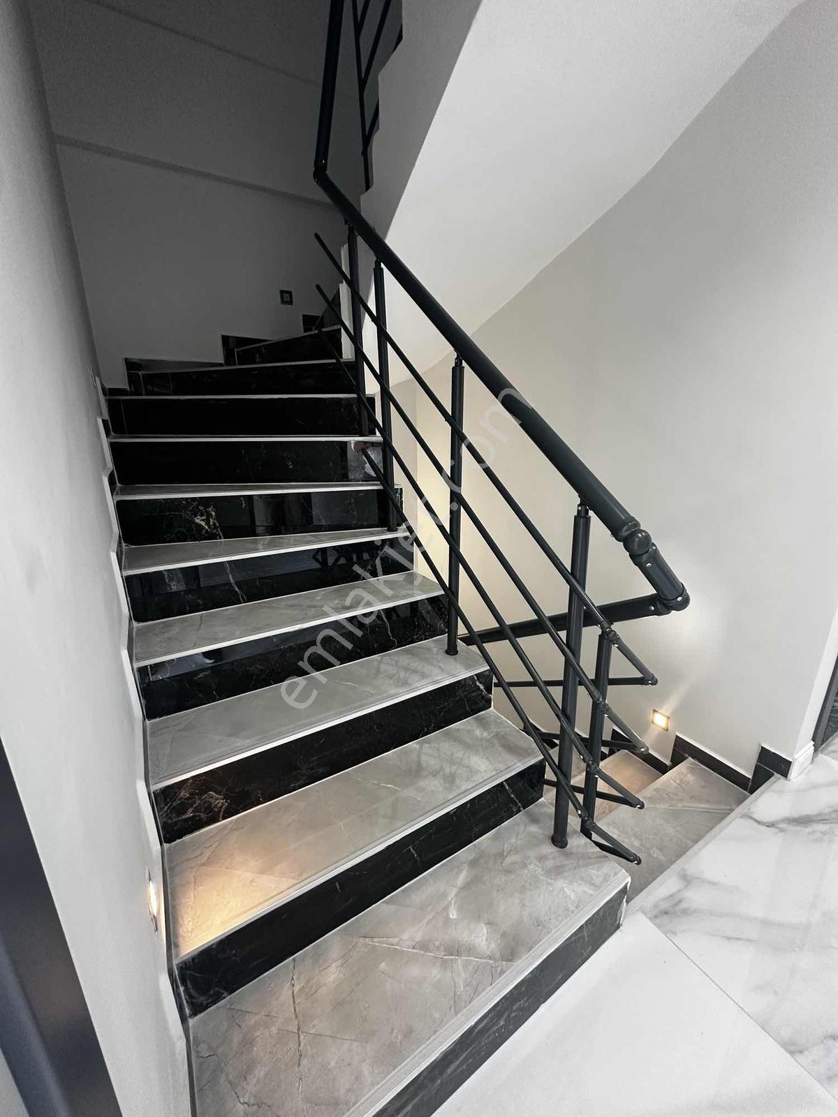 Manavgat'ın Göz Bebeği Ilıca'da Kiralık Triplex Villa - Görsel 17