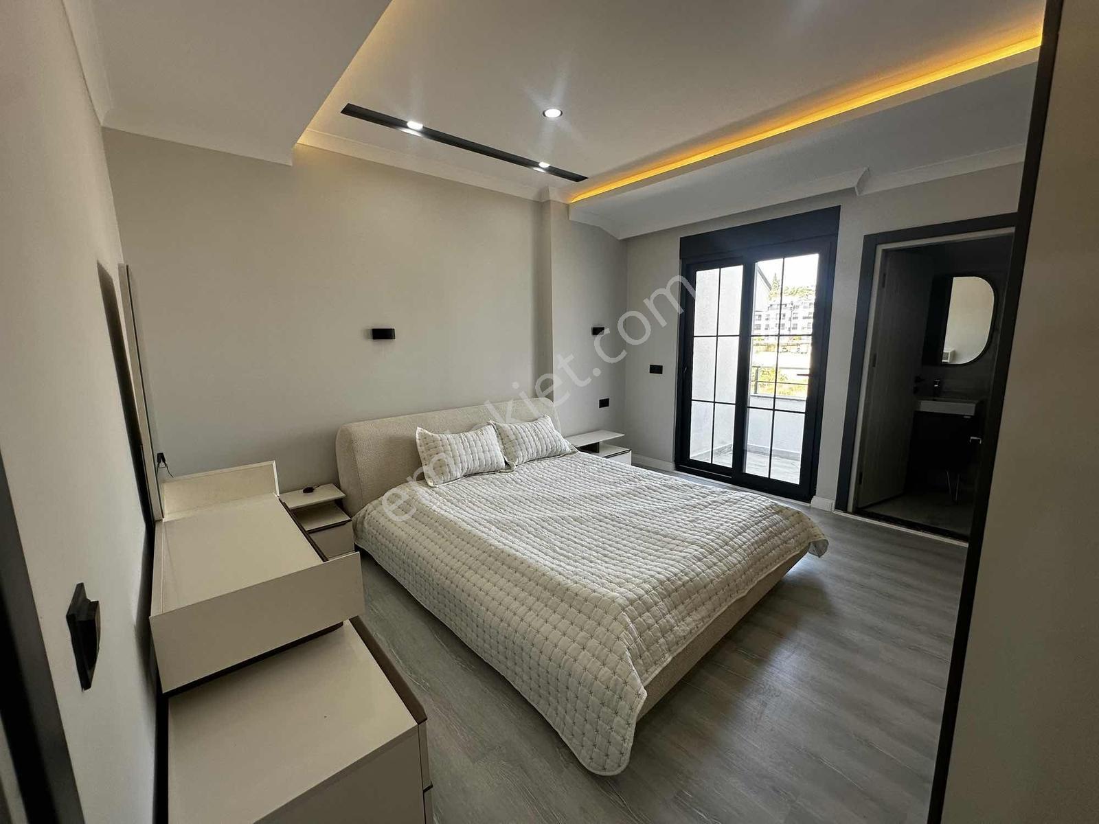 Manavgat'ın Göz Bebeği Ilıca'da Kiralık Triplex Villa - Görsel 16