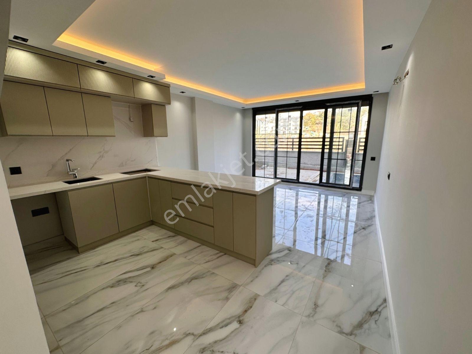 Manavgat'ın Göz Bebeği Ilıca'da Kiralık Triplex Villa - Görsel 11
