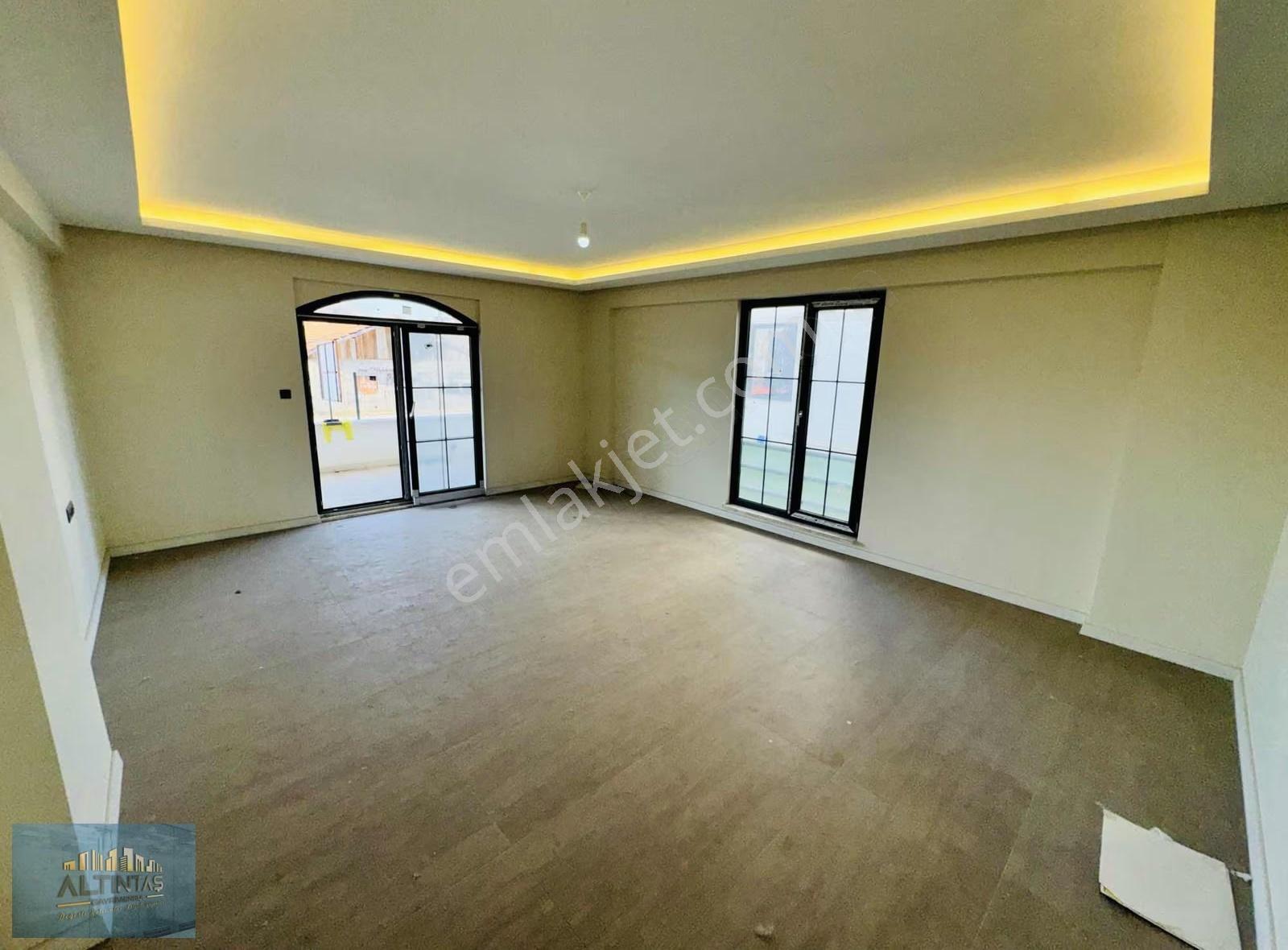 Prestij Sitesinde Üst Segment Yaşama Hitap Eden Lüks Daire - Görsel 23