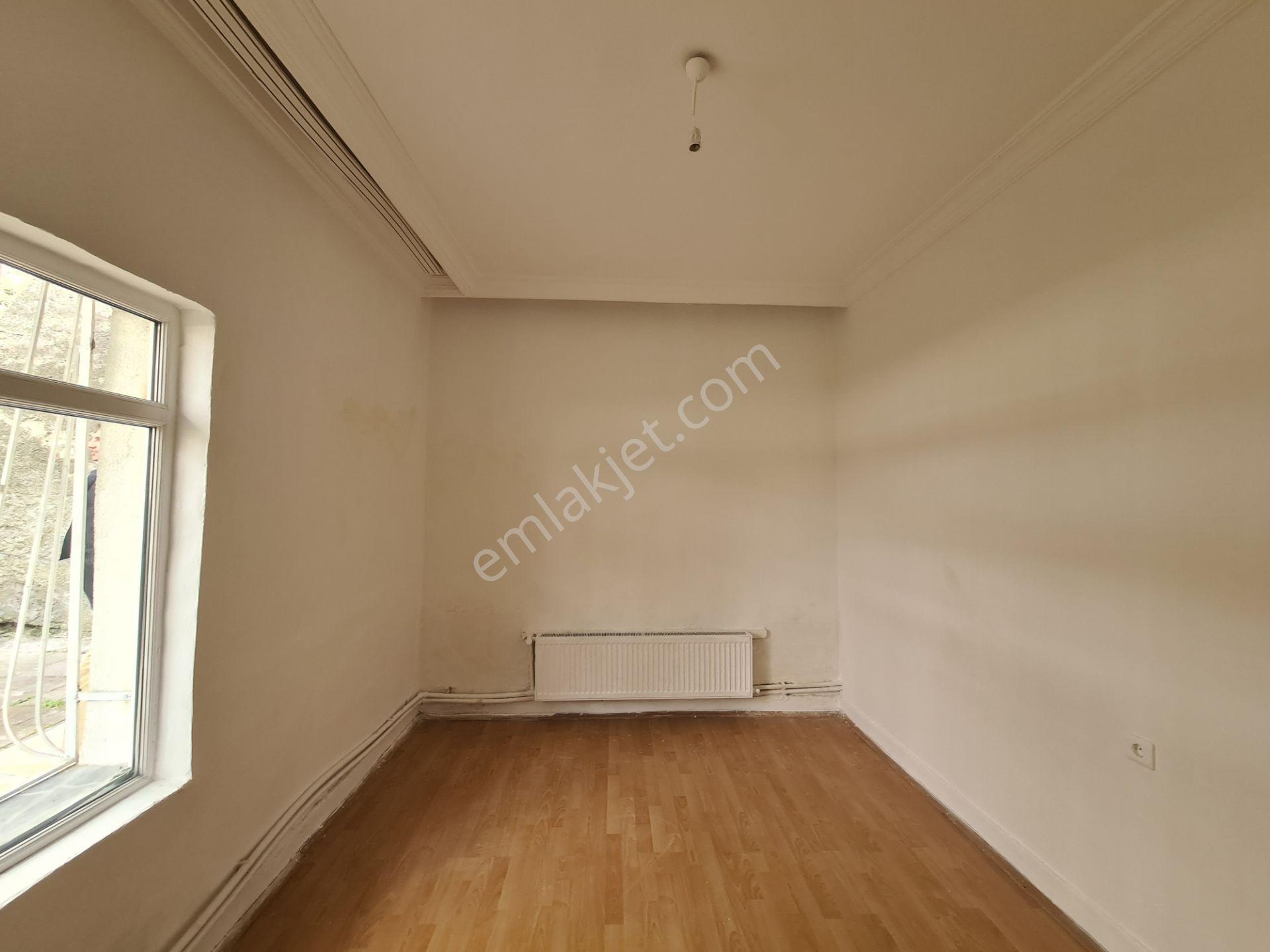 Osmanlı İş Merkezi Yakını Özel Bahçeli Giriş Kat Kiralık 2+1 - Görsel 11