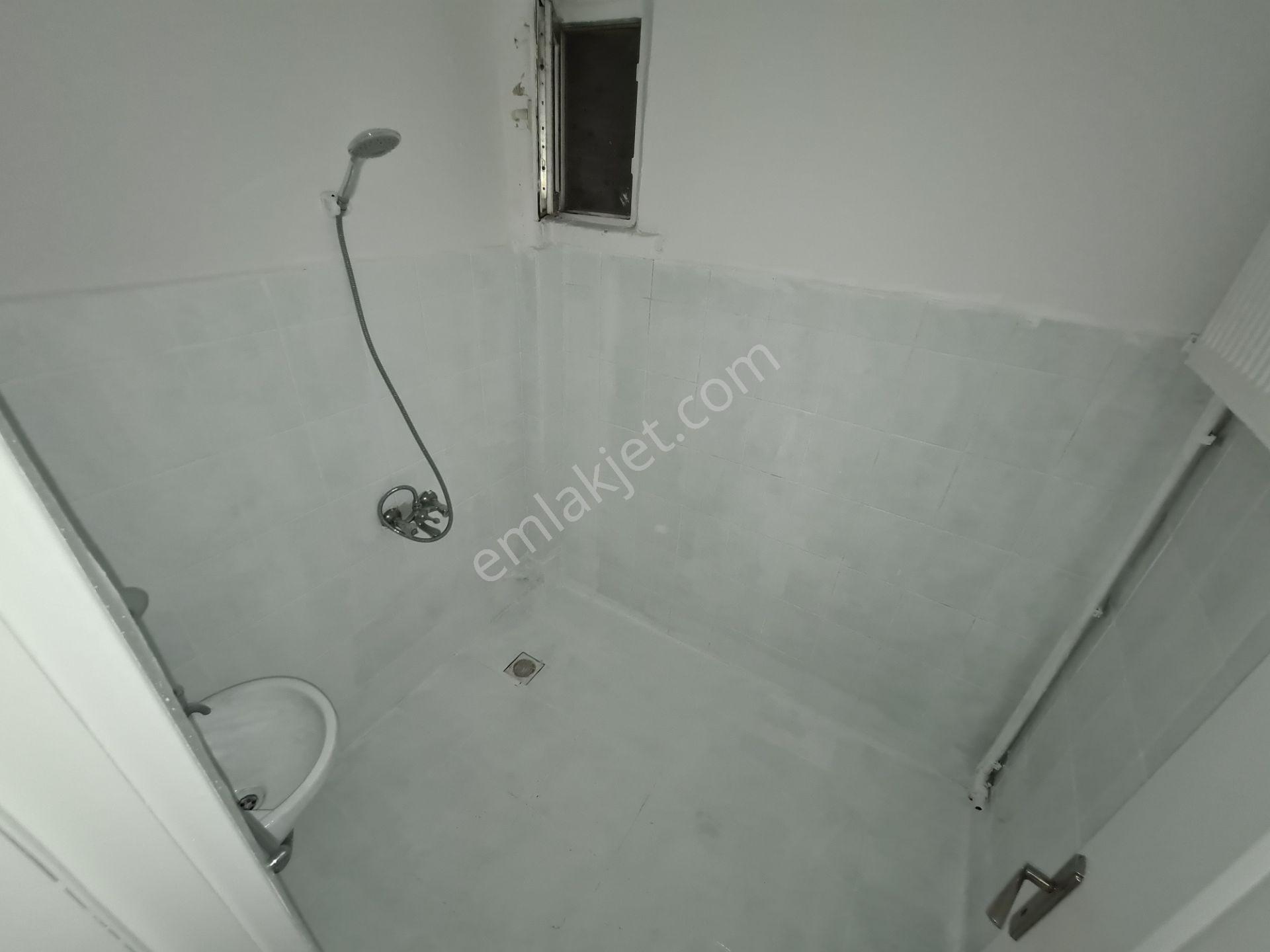 Osmanlı İş Merkezi Yakını Özel Bahçeli Giriş Kat Kiralık 2+1 - Görsel 16