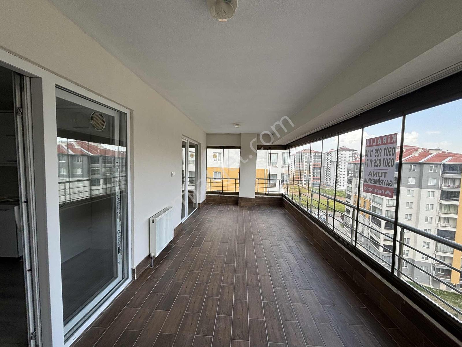 Tuna Gayrimenkul / Kiralık / 4+1 / Site İçerisinde - Görsel 12