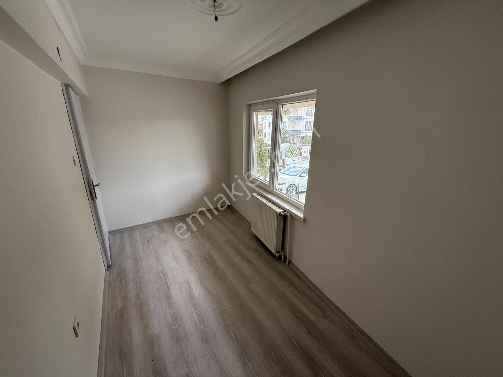 Çeliklerden 3+1 Kiralık Masrafsız Daire Ara Kat Cad Yakını - Görsel 25