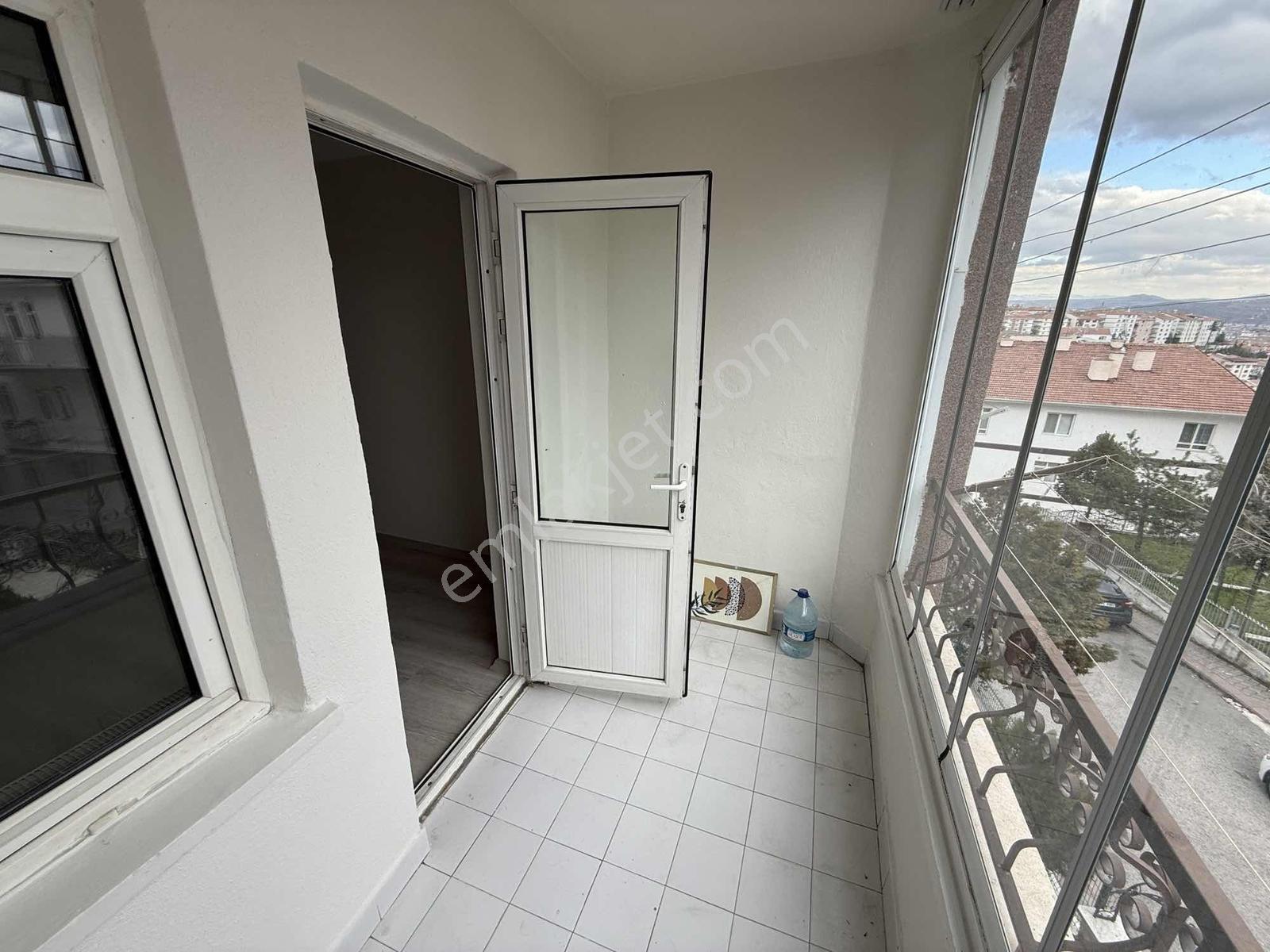 Çeliklerden 3+1 Kiralık Masrafsız Daire Ara Kat Cad Yakını - Görsel 18