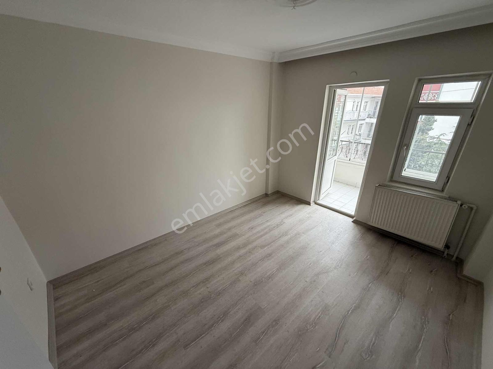 Çeliklerden 3+1 Kiralık Masrafsız Daire Ara Kat Cad Yakını - Görsel 15