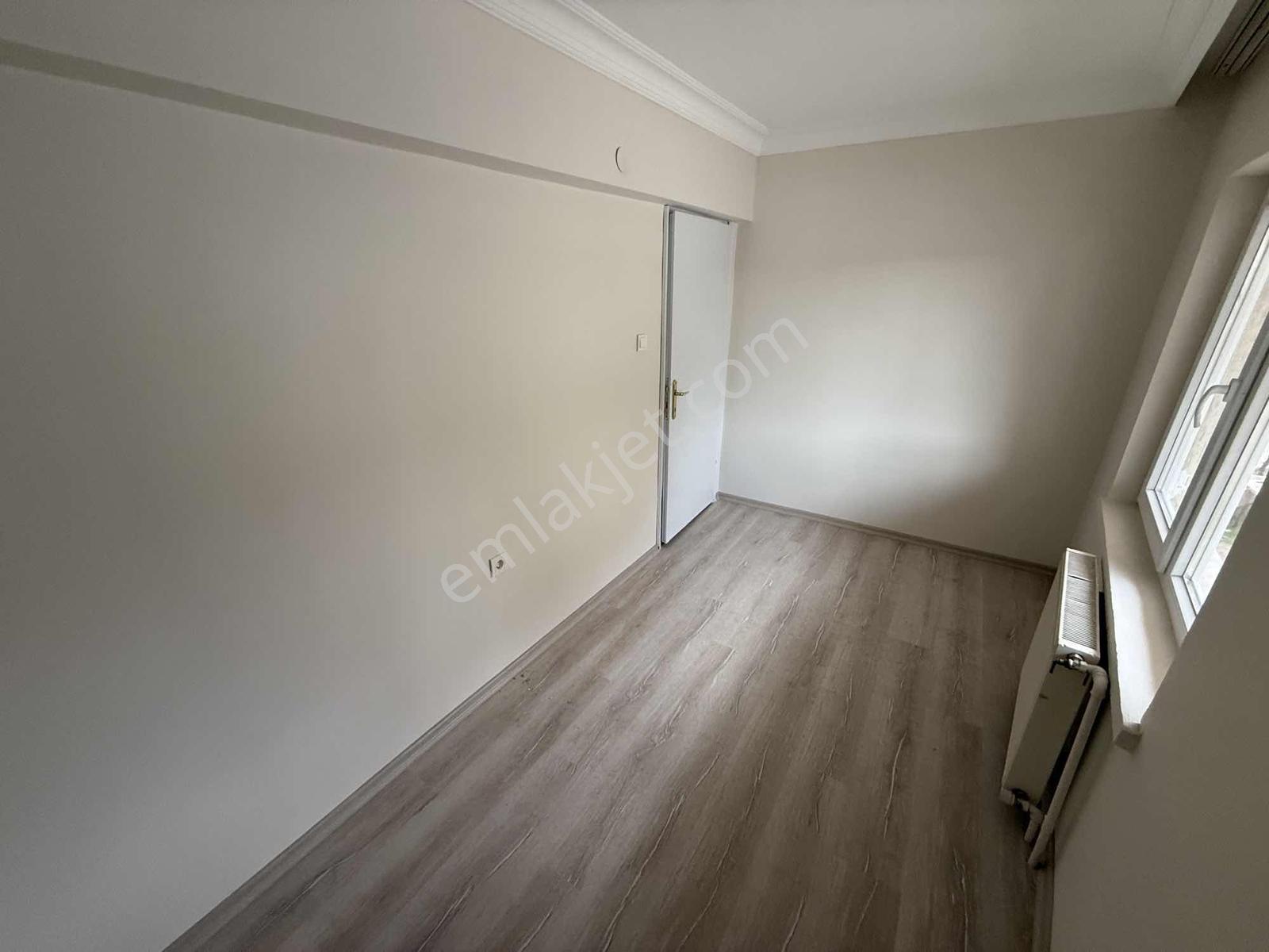 Çeliklerden 3+1 Kiralık Masrafsız Daire Ara Kat Cad Yakını - Görsel 17