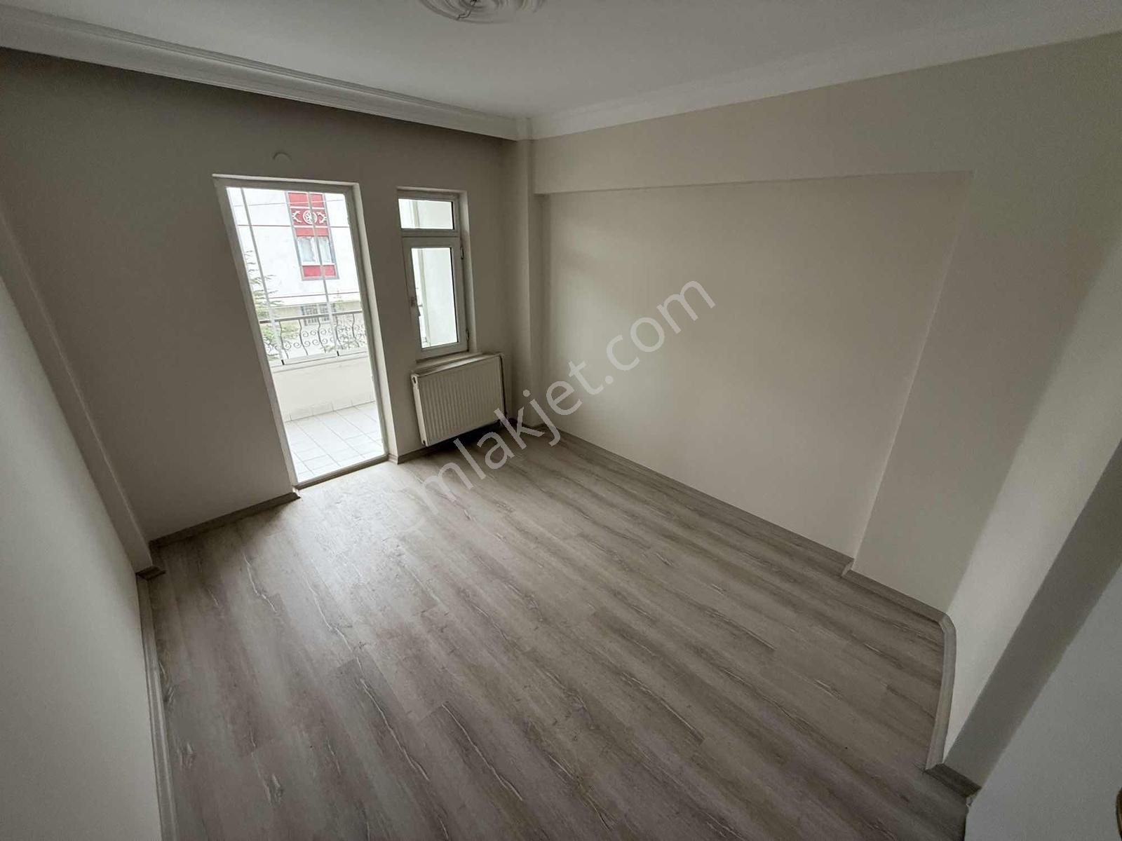 Çeliklerden 3+1 Kiralık Masrafsız Daire Ara Kat Cad Yakını - Görsel 22