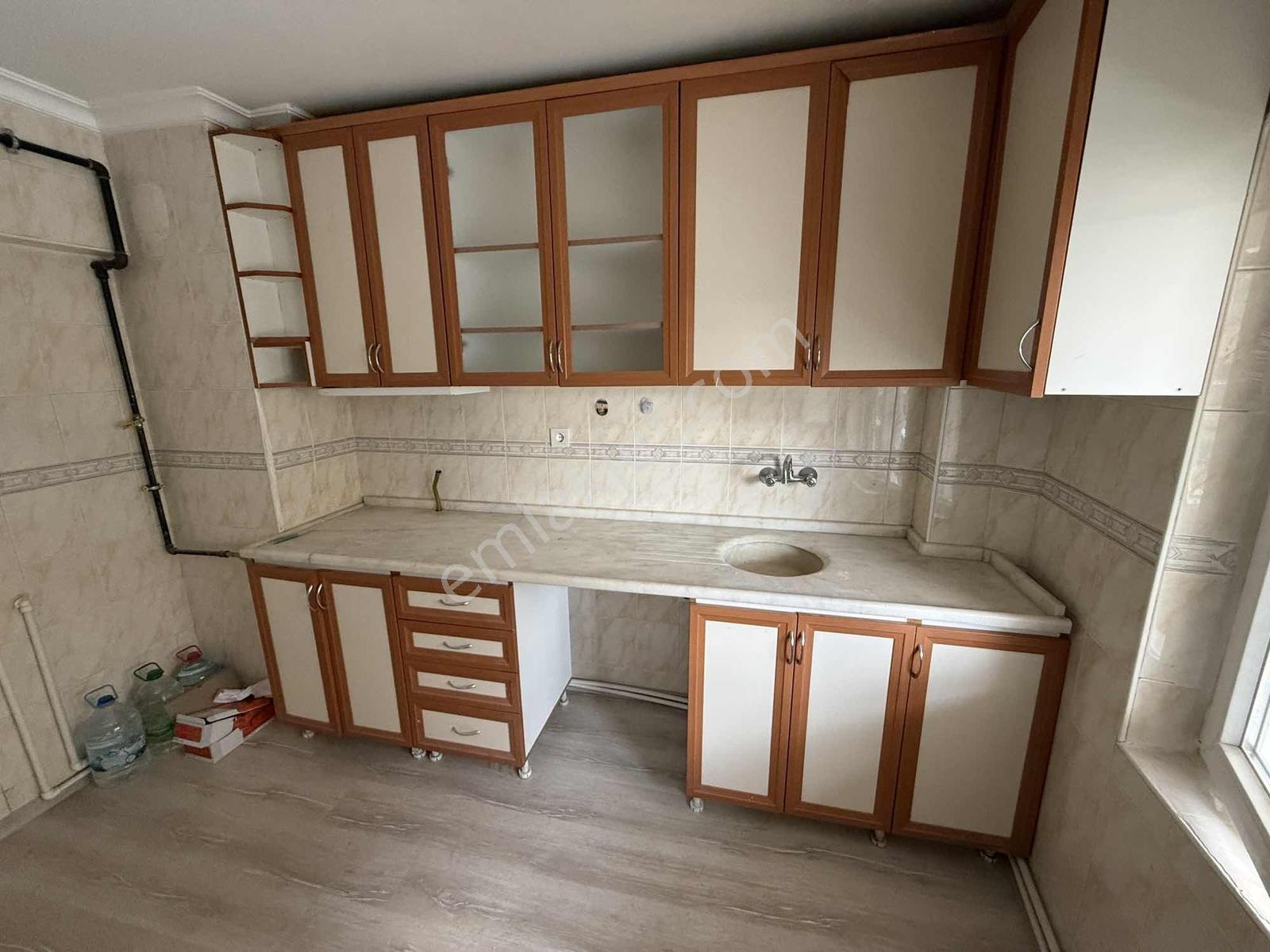Çeliklerden 3+1 Kiralık Masrafsız Daire Ara Kat Cad Yakını - Görsel 2