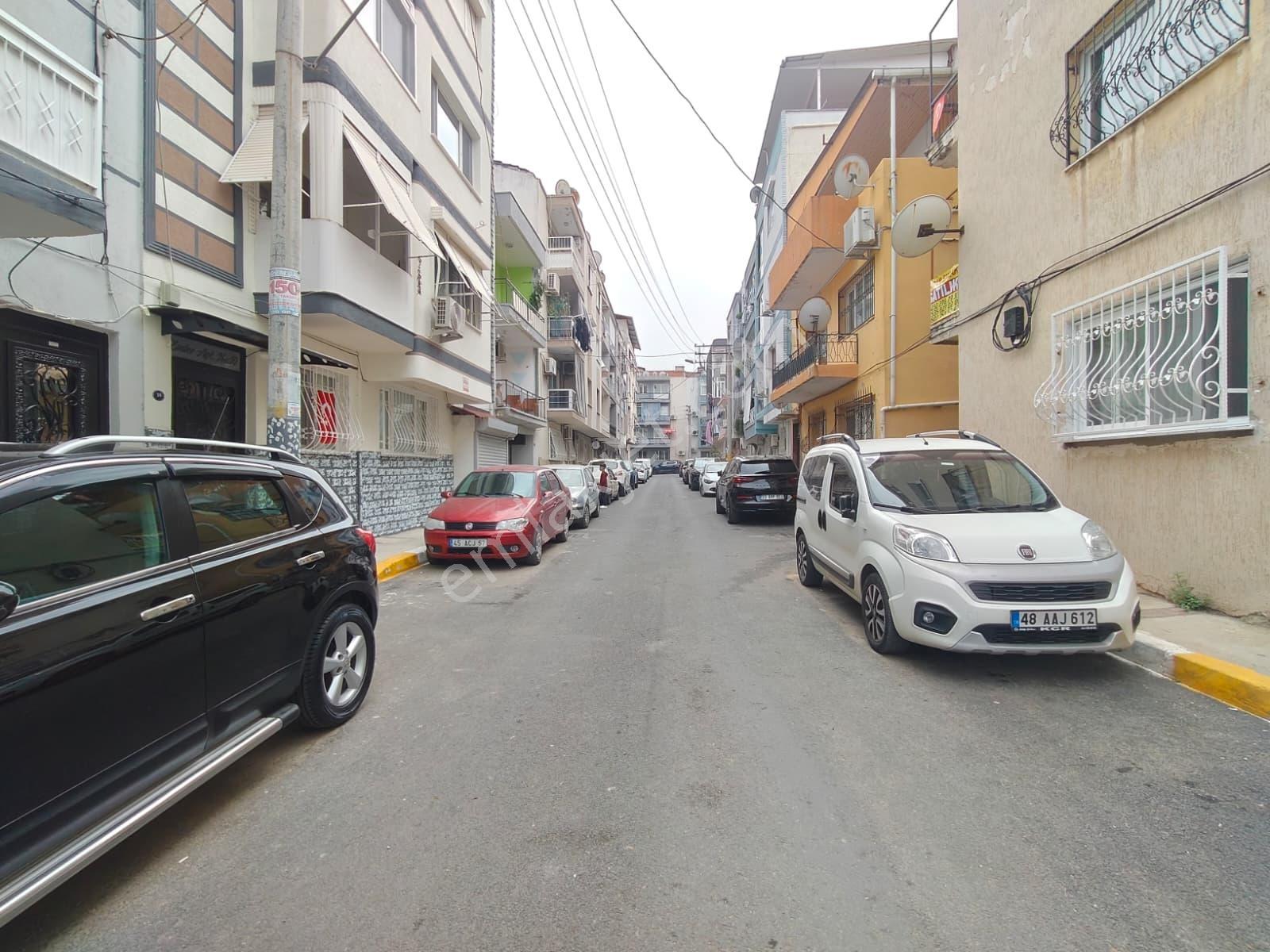 Balçova Çetin Emeç Mah. Gürsel Sok. 3+1 Satılık Daire - Görsel 32
