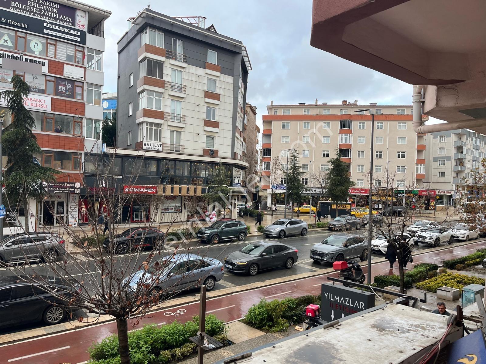Çerkezköy Atatürk Caddesinde Satılık 145 M2 Ofis