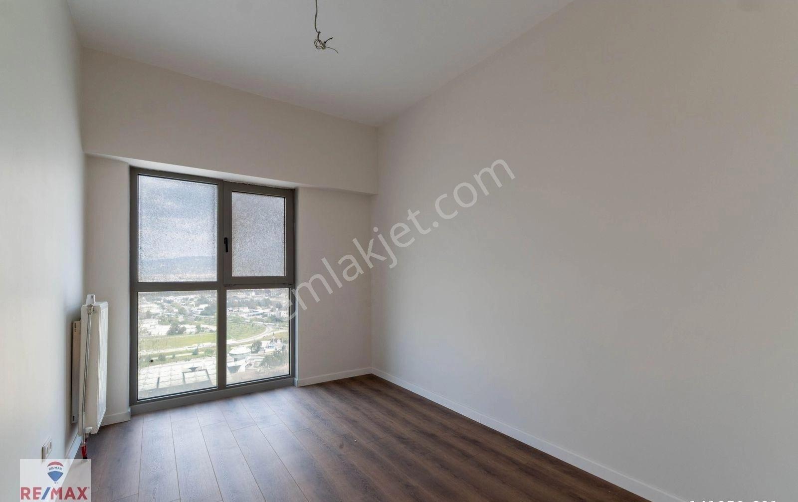 Bornova Point Residence I Satılık 3+1 I 25. Kat I Köşe Daire - Görsel 13