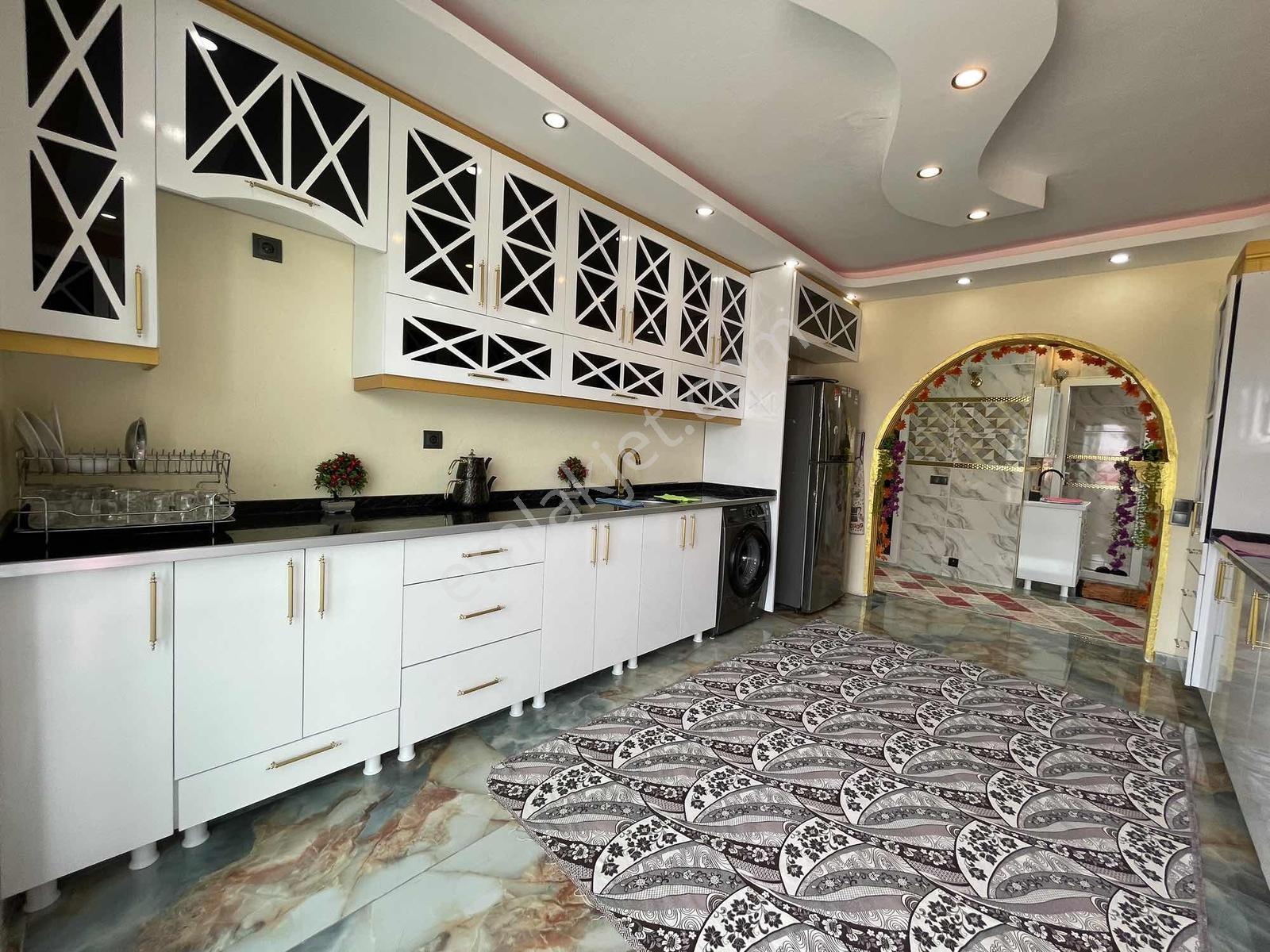 Villa~tadında~lüx~yapı~2+1~k.mutfak~geniş~oturum~kaçmaz~müstakil